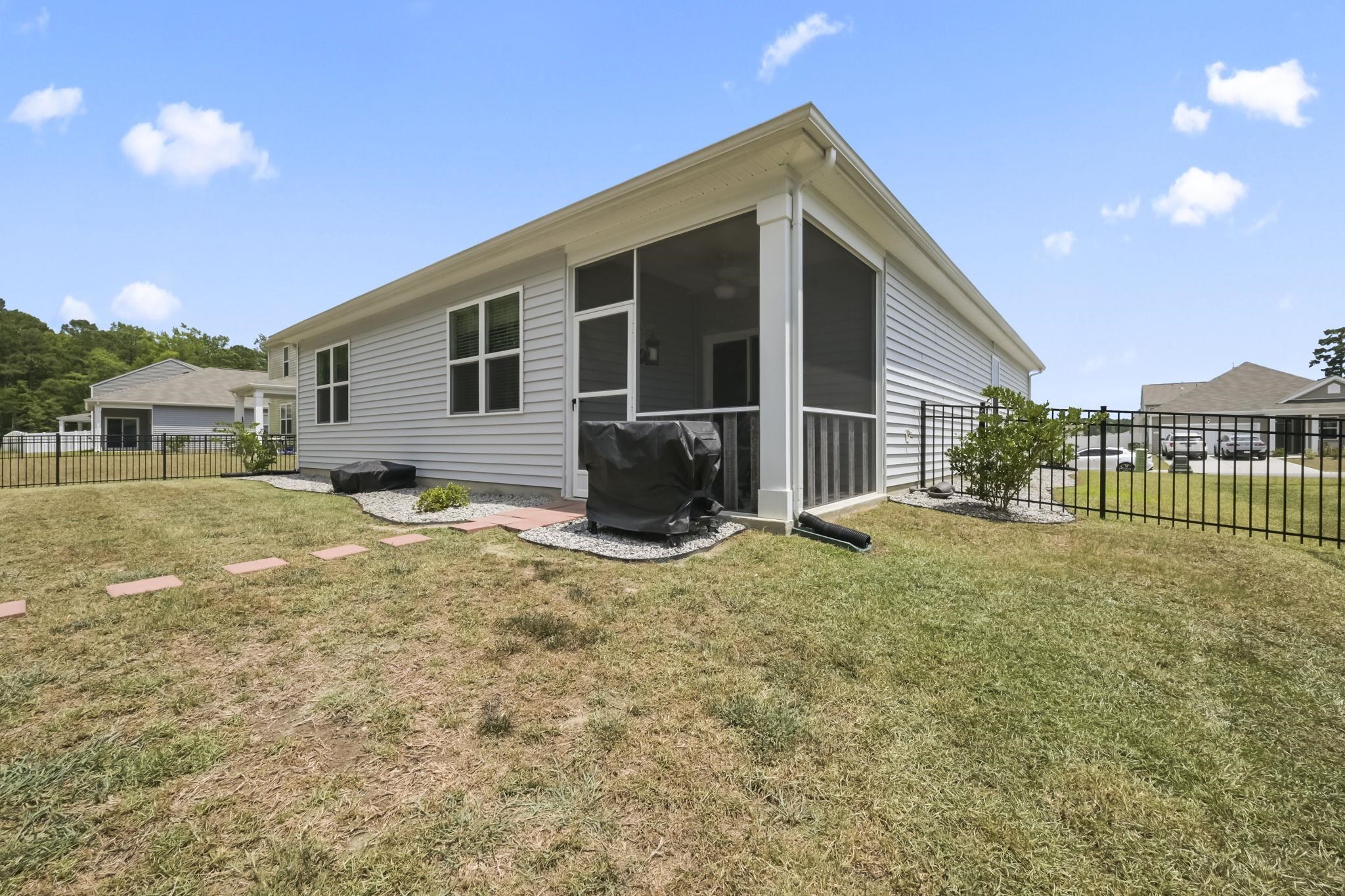 278 Columbus St. Property Photo 35