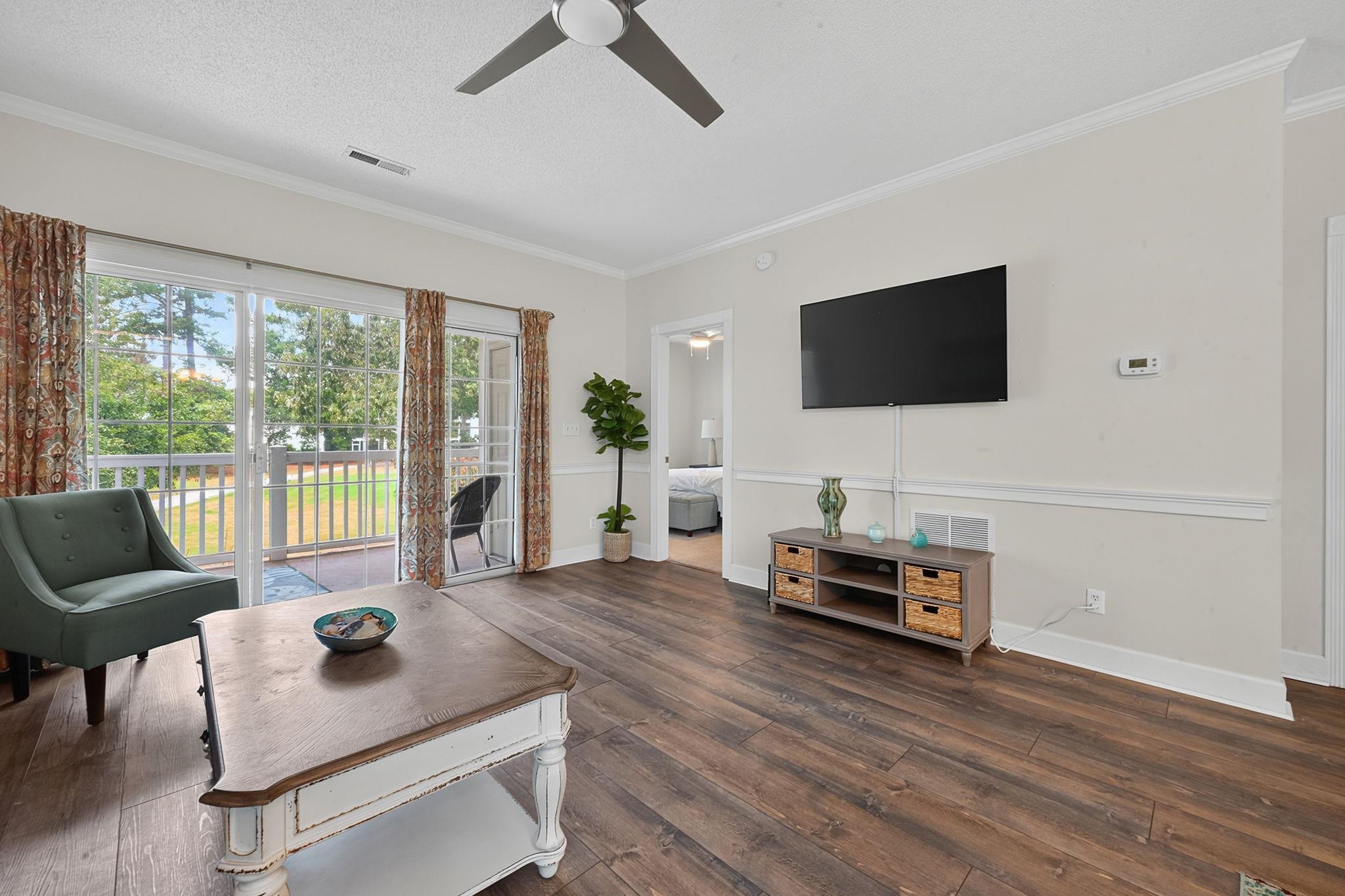 690 Riverwalk Dr. Property Photo 5