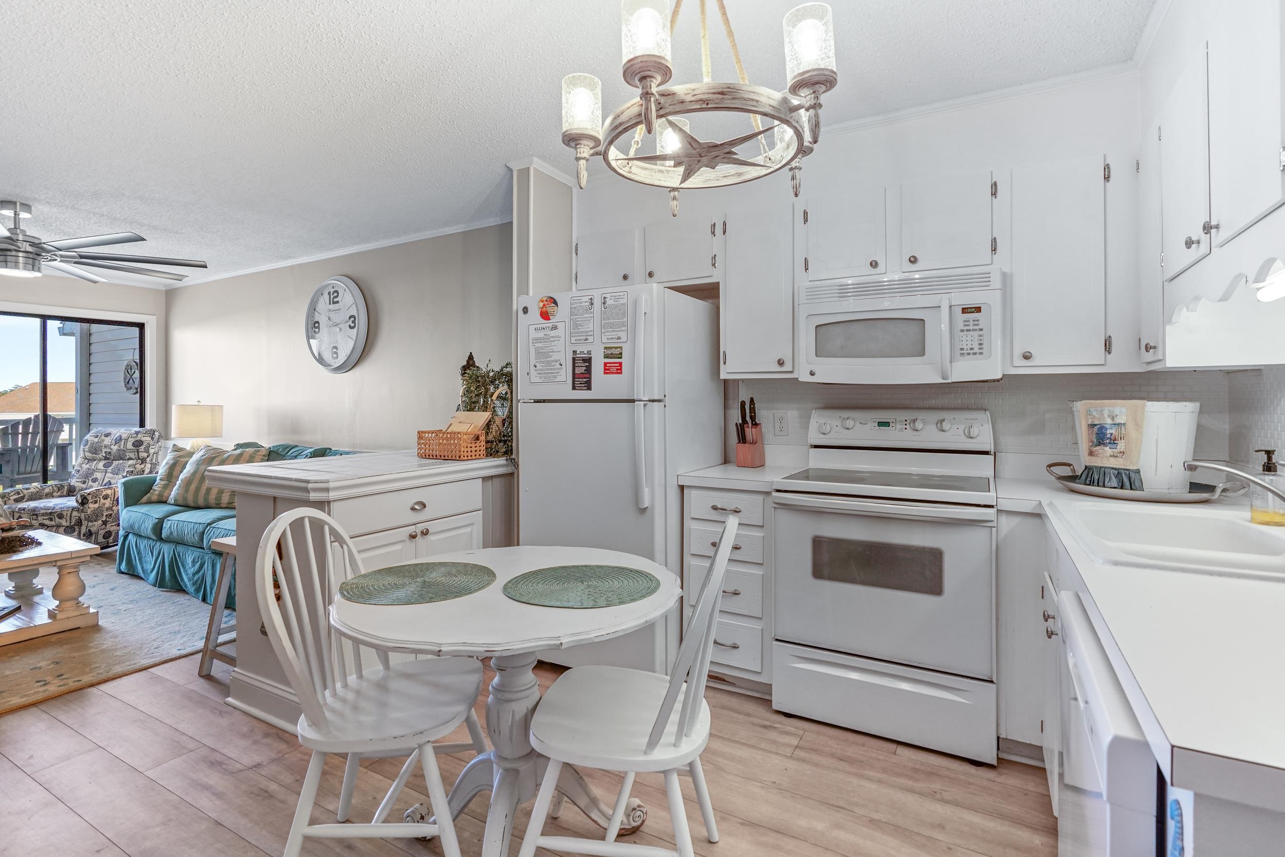 1919 Spring St. Property Photo 6