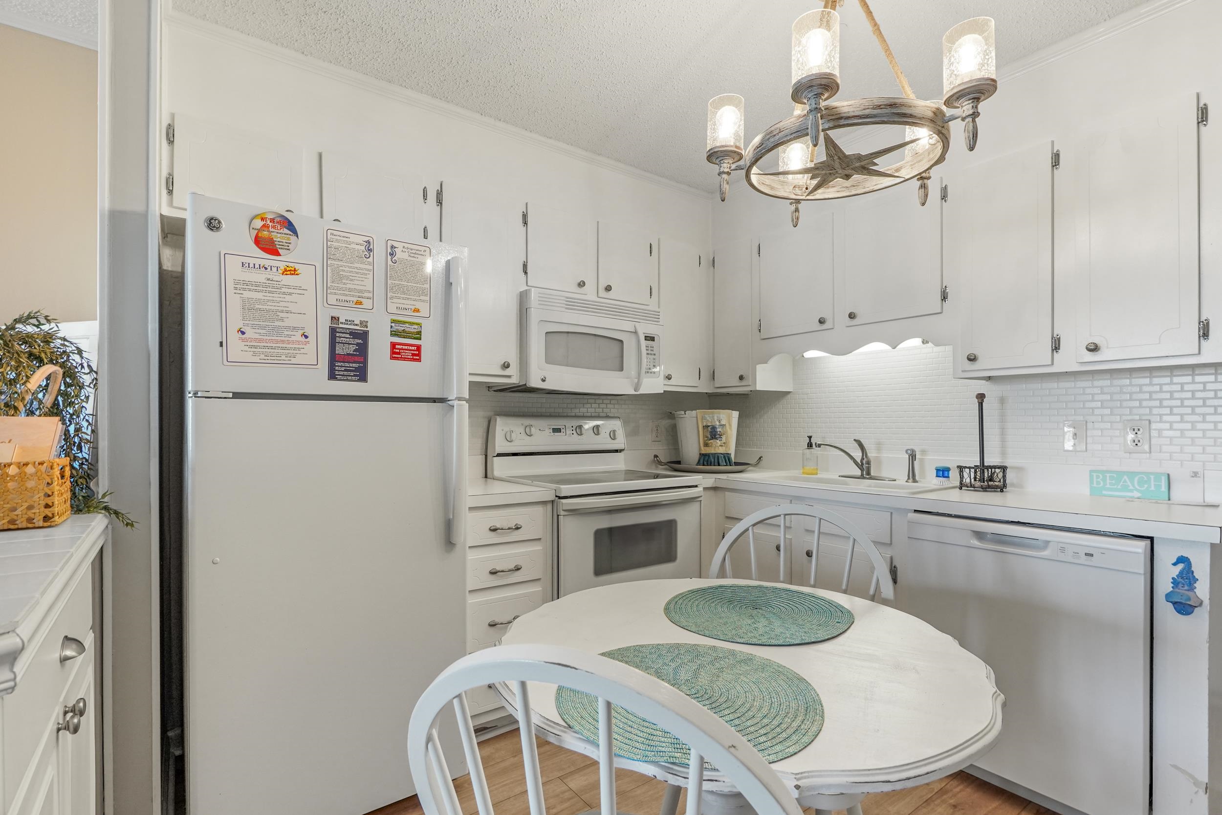 1919 Spring St. Property Photo 8