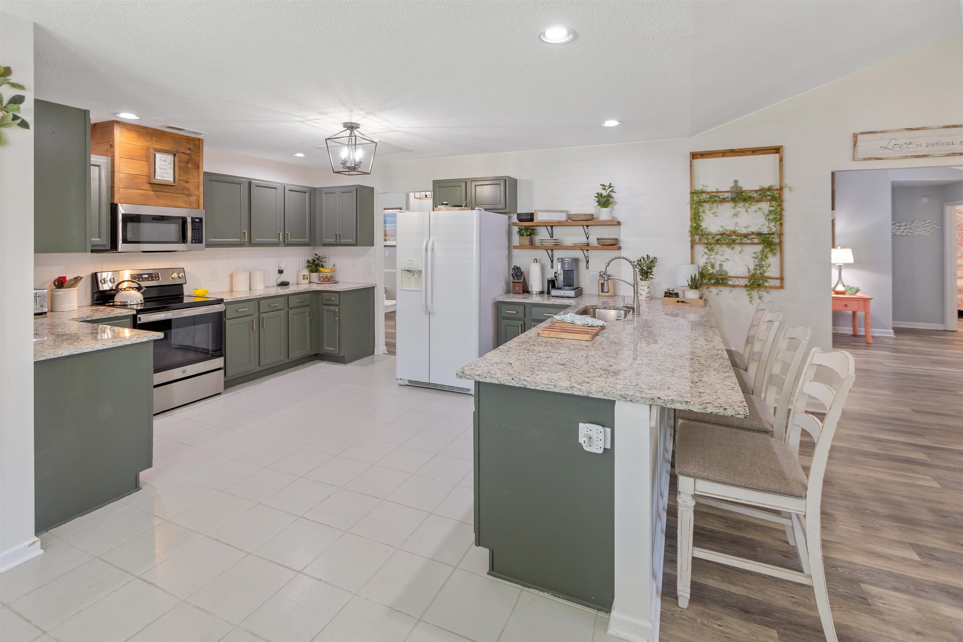 1433 Windwood Crossing Property Photo 14