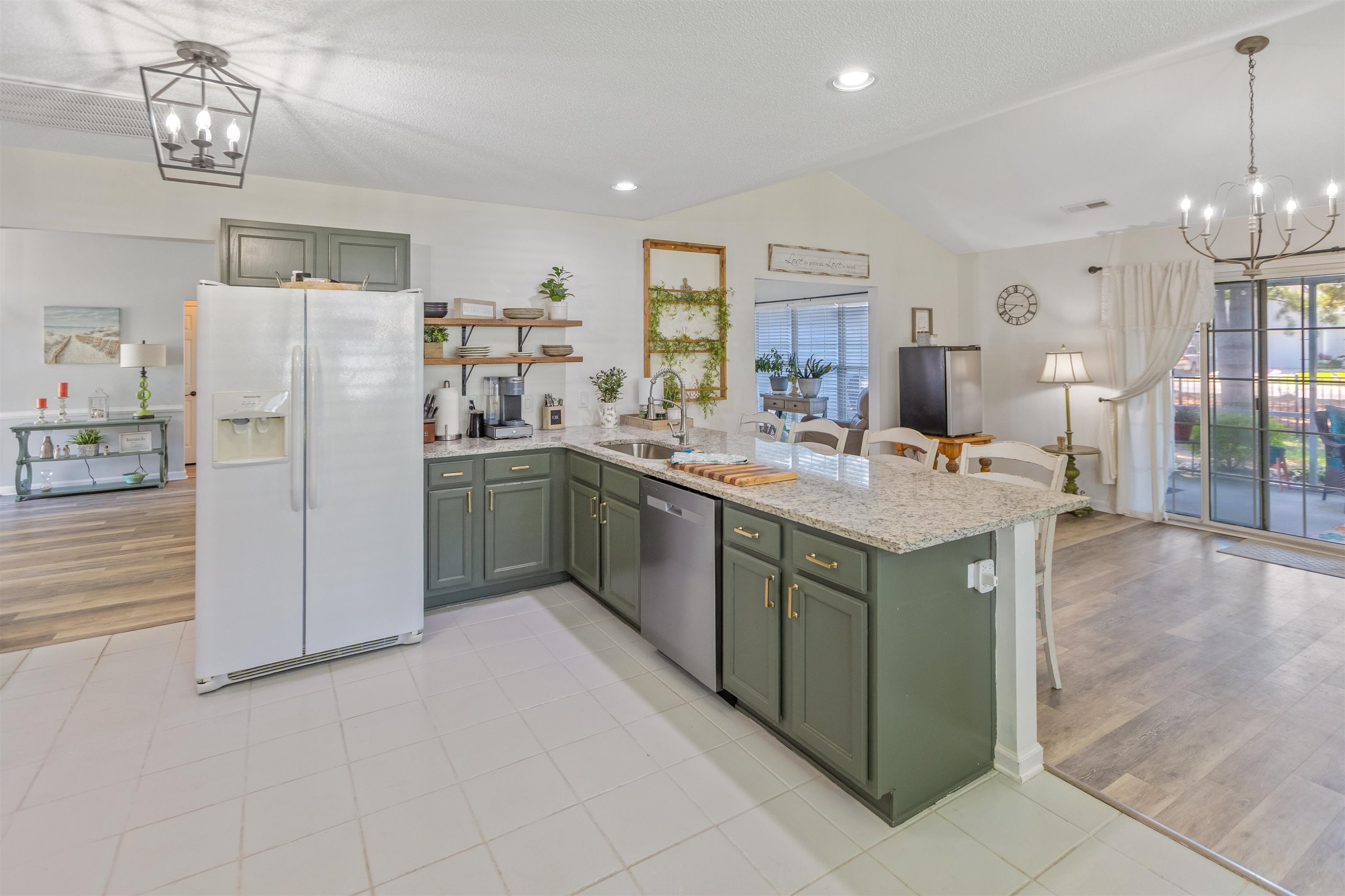 1433 Windwood Crossing Property Photo 15