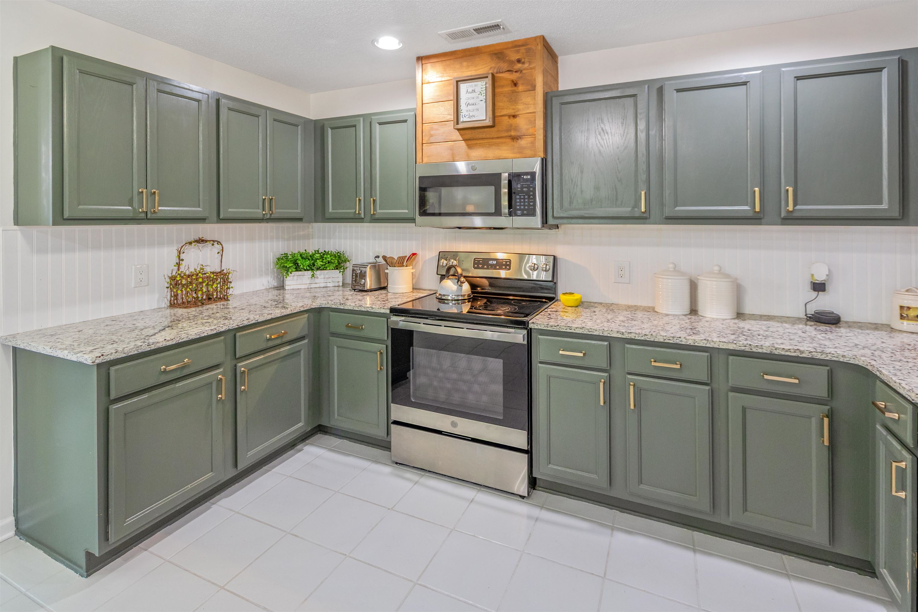 1433 Windwood Crossing Property Photo 17
