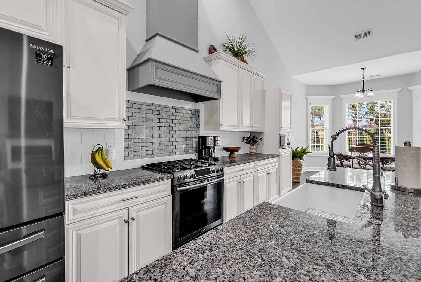 412 College Green Way Property Photo 8