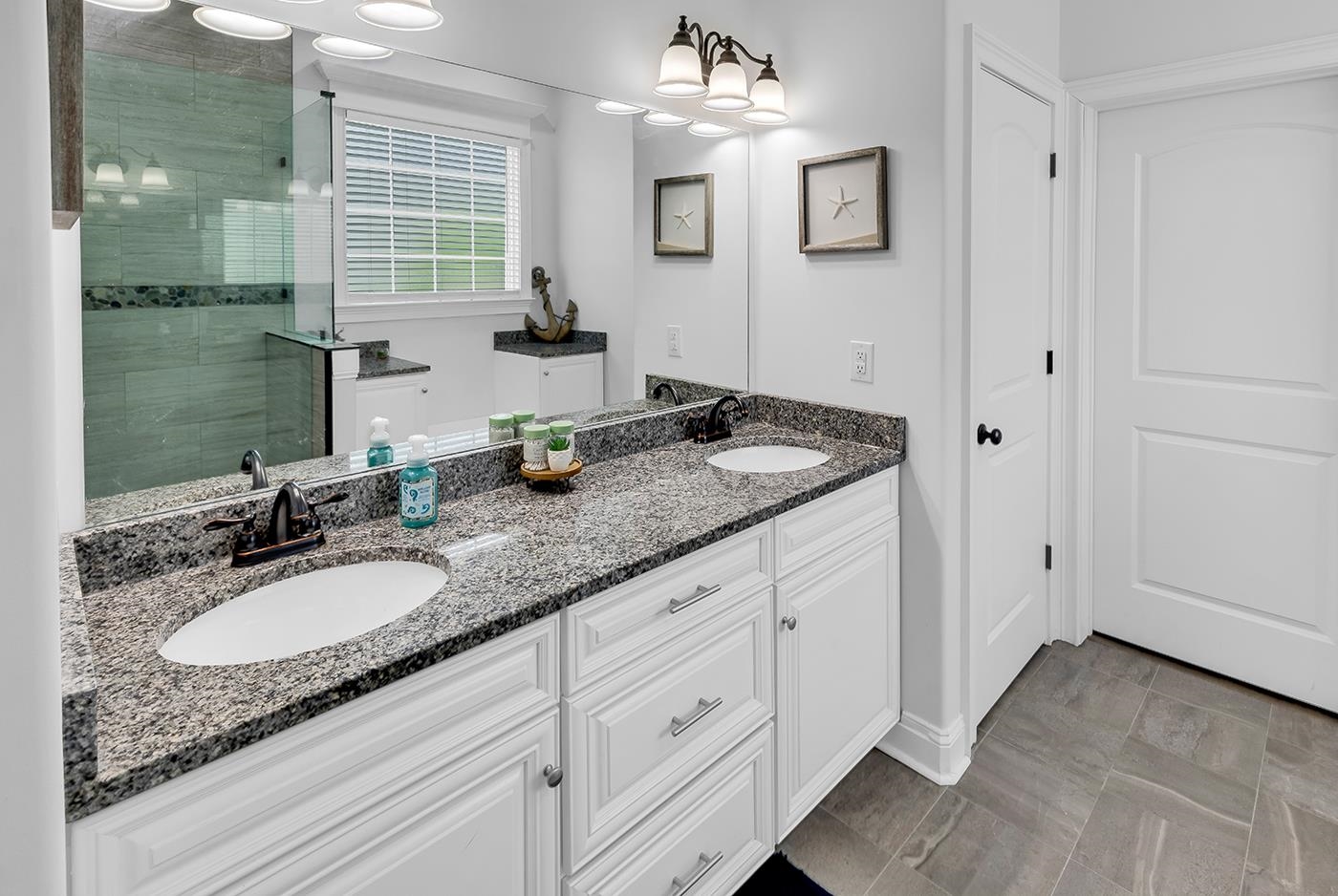 412 College Green Way Property Photo 17