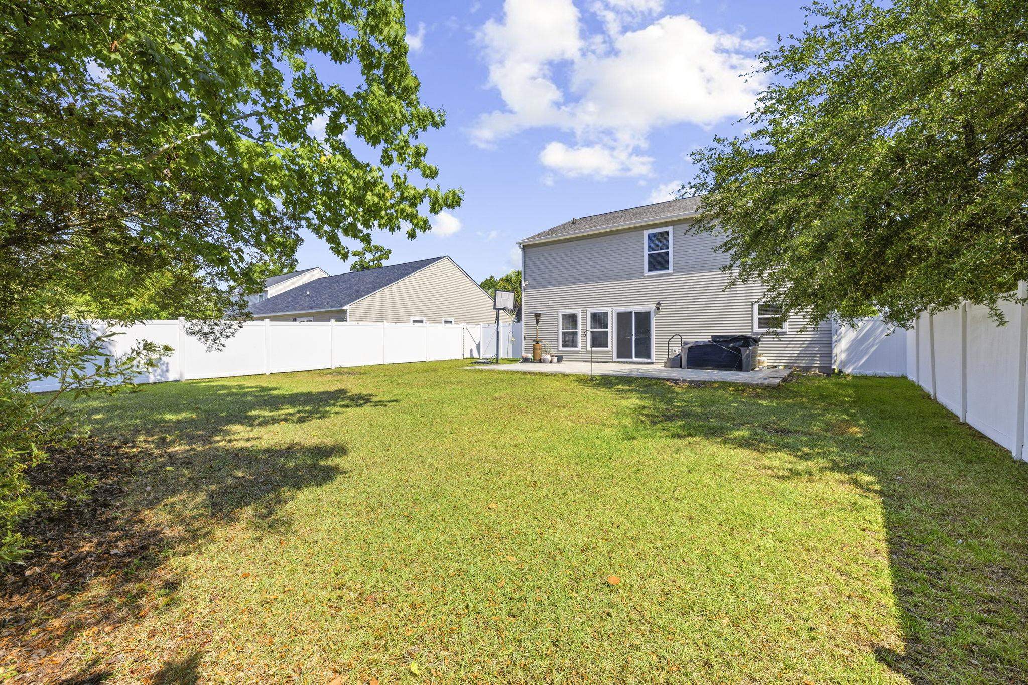 127 Weeping Willow Dr. Property Photo 2