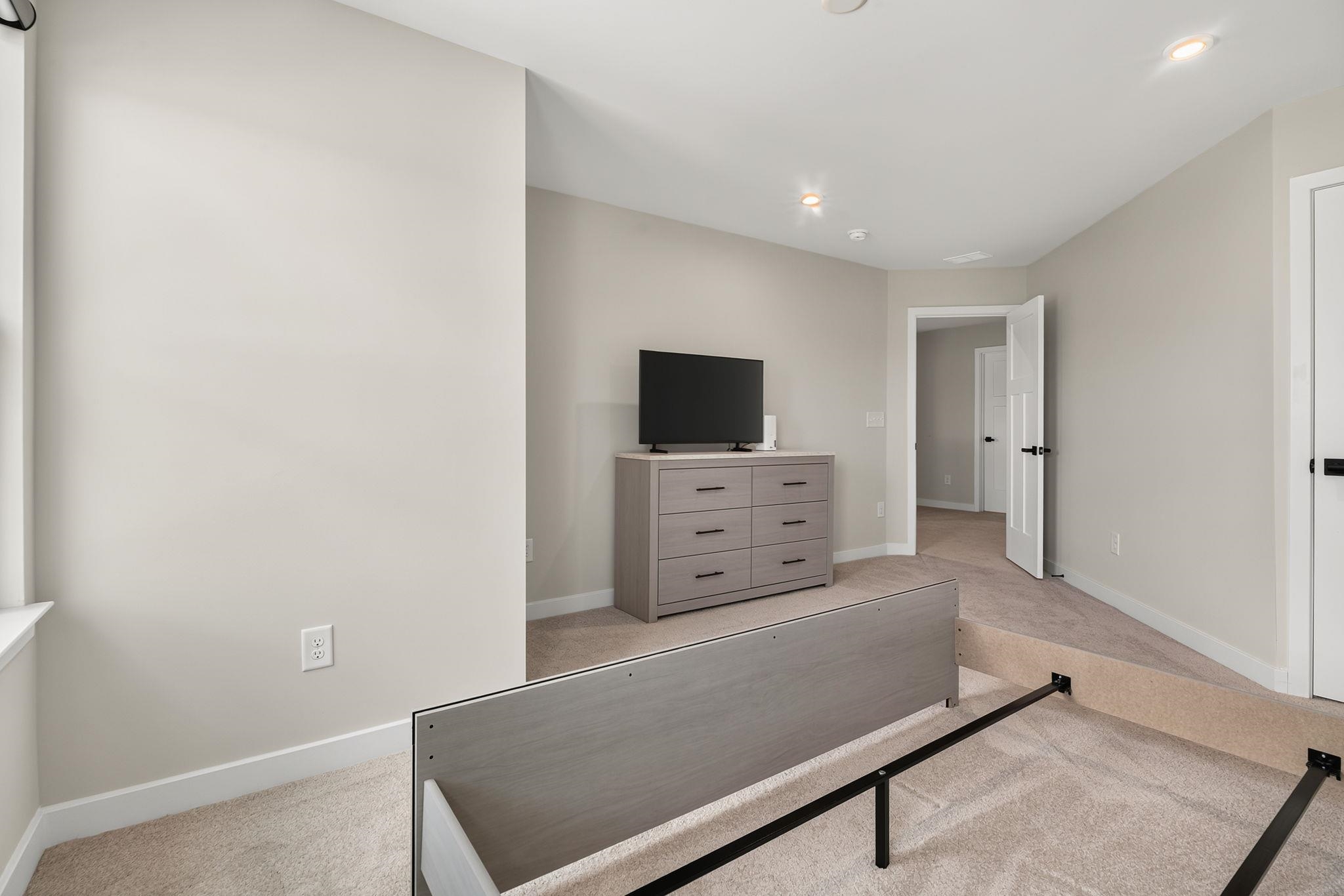 2524 Evander Dr. Property Photo 23