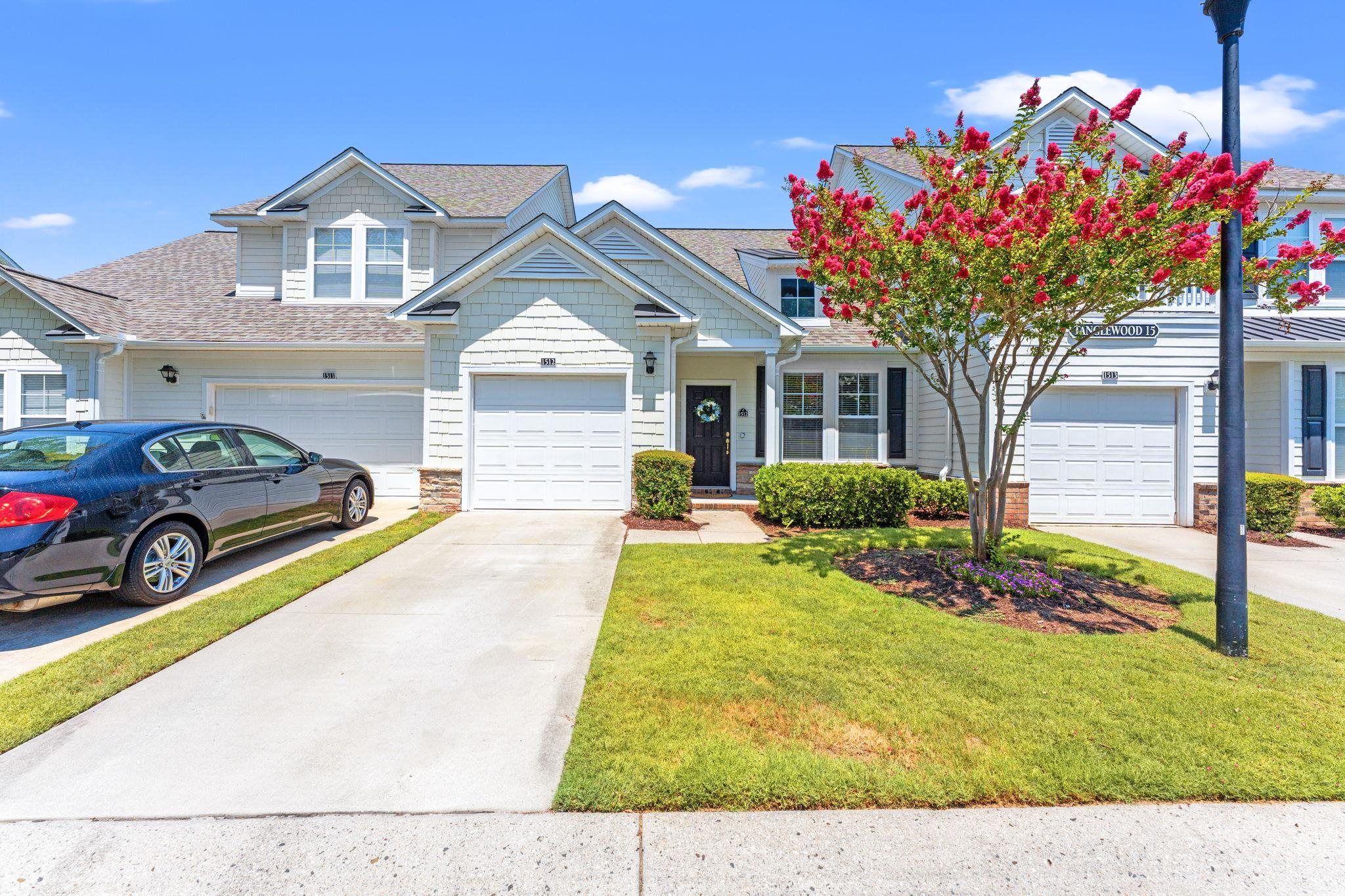 6095 Catalina Dr.
