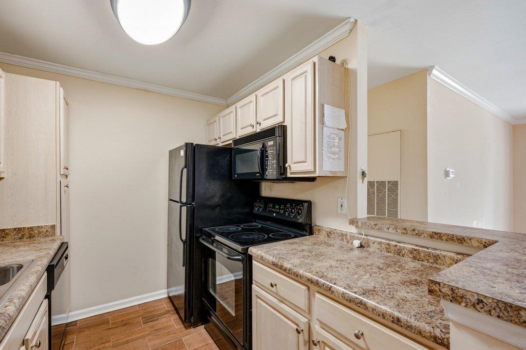 3774 Hitchcock Way Property Photo 9