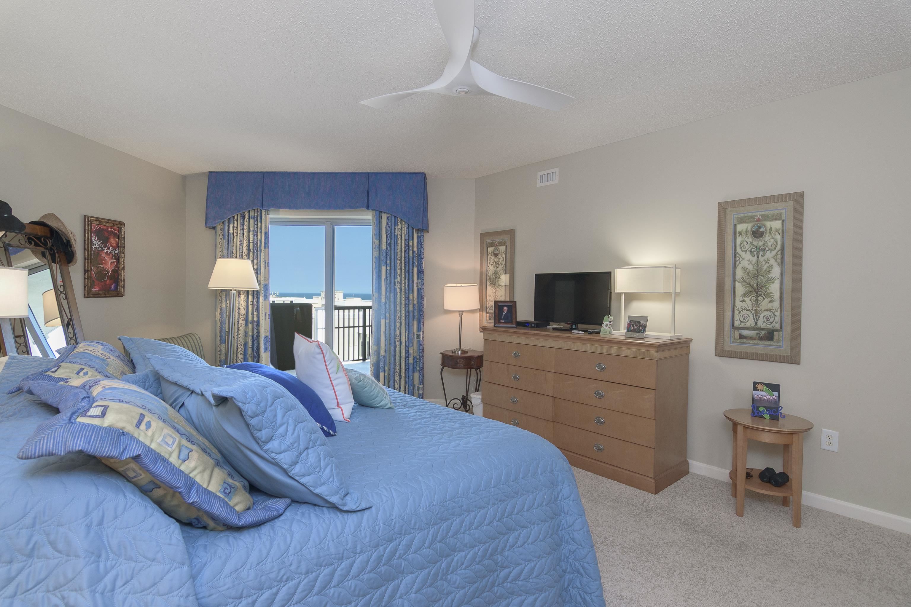 9994 Beach Club Dr. Property Photo 22