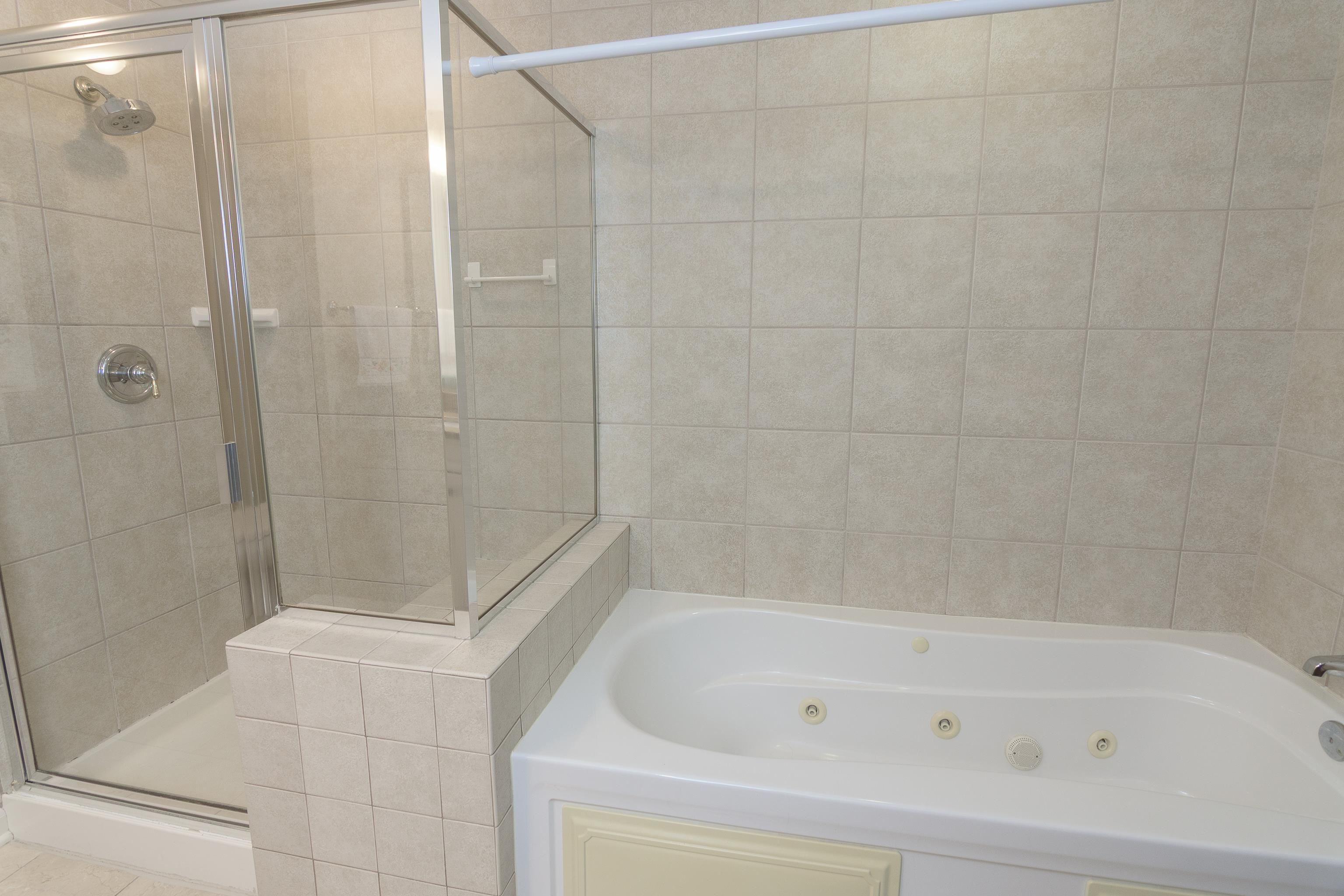 9994 Beach Club Dr. Property Photo 29