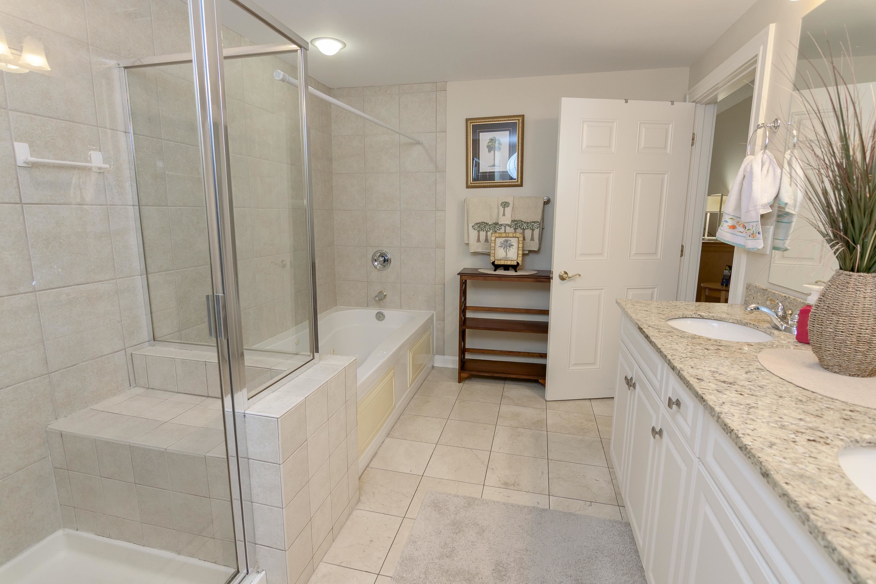 9994 Beach Club Dr. Property Photo 30
