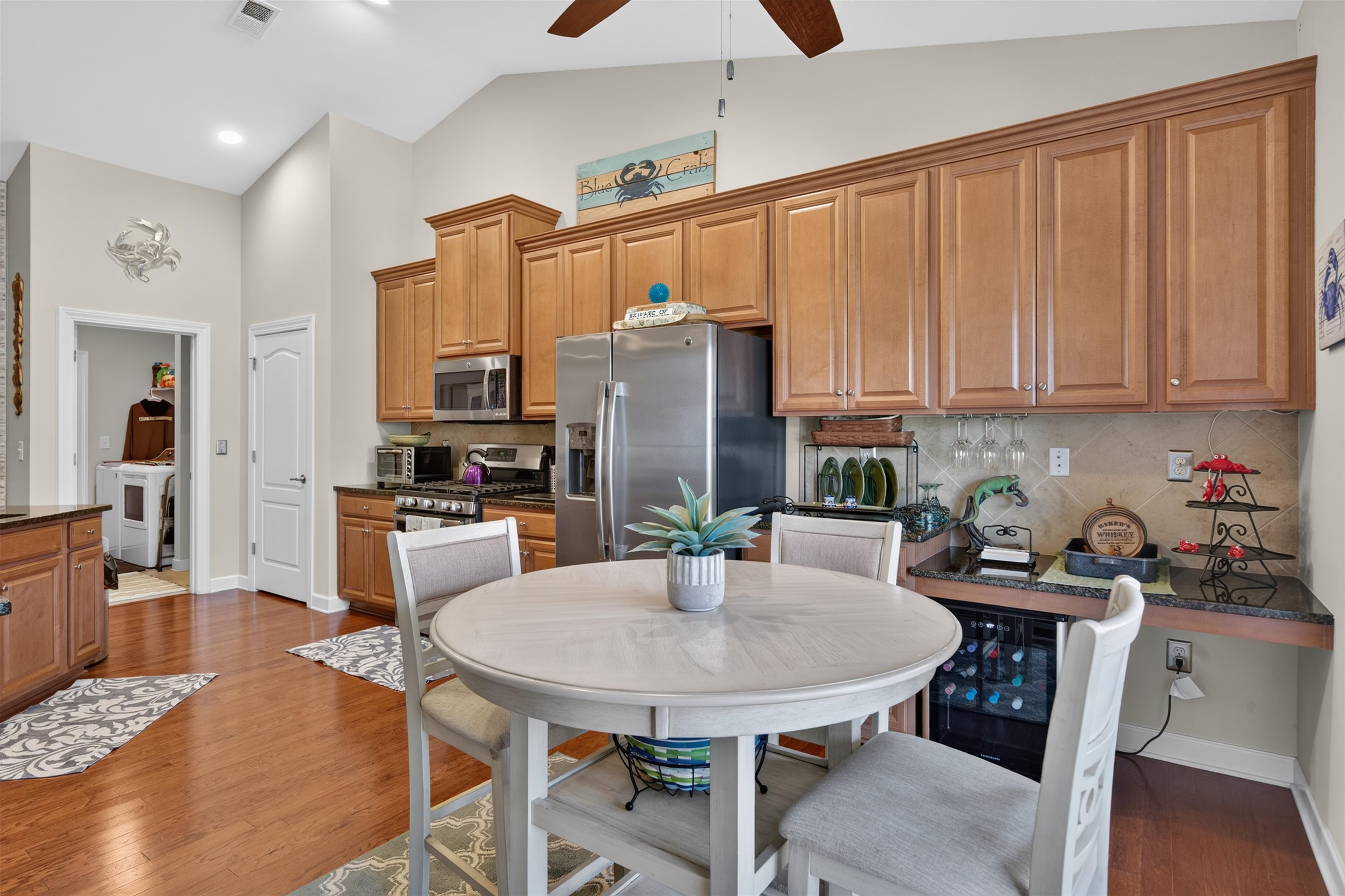 1472 Culbertson Ave. Property Photo 23