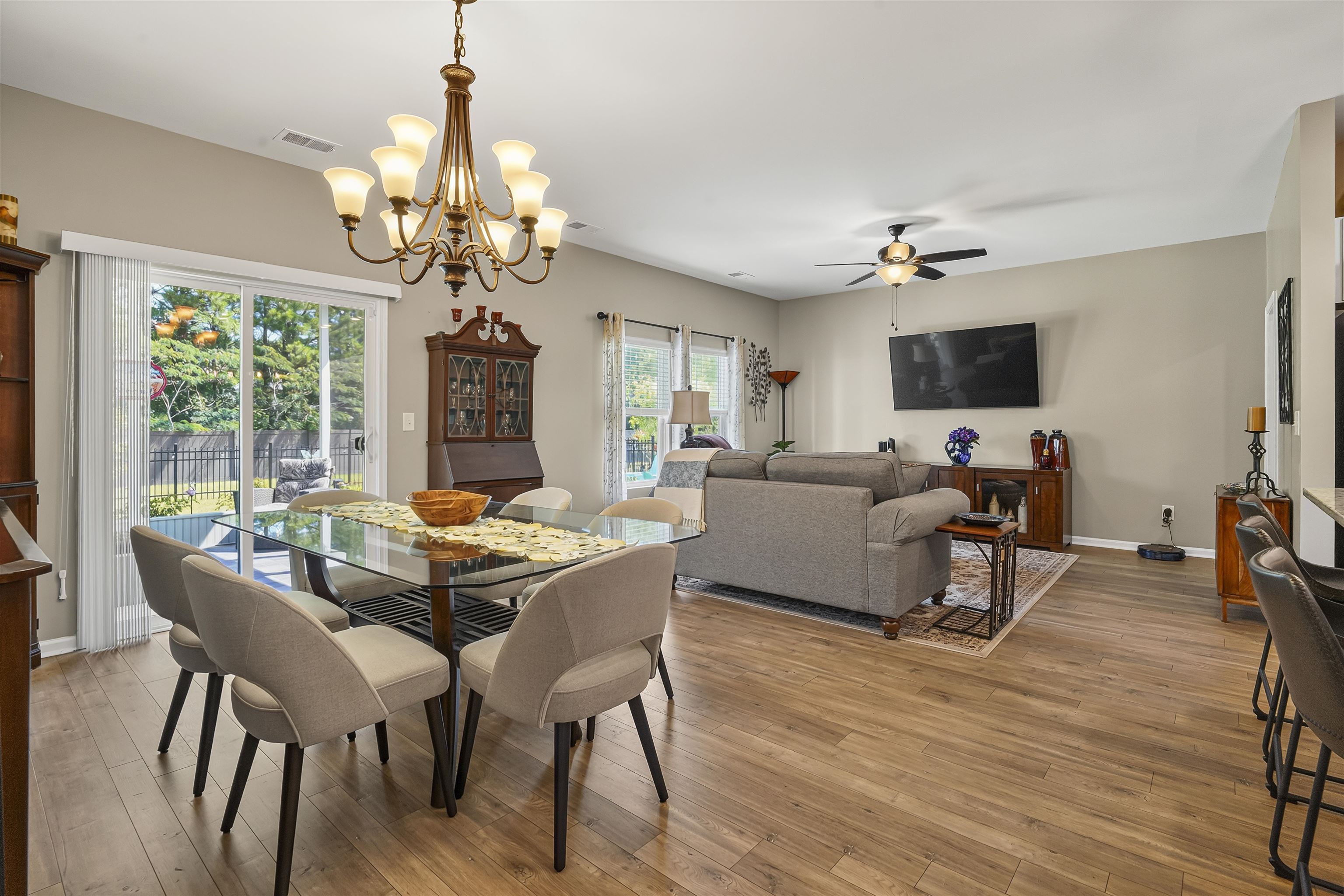 169 Cypress Tree Loop Property Photo 12