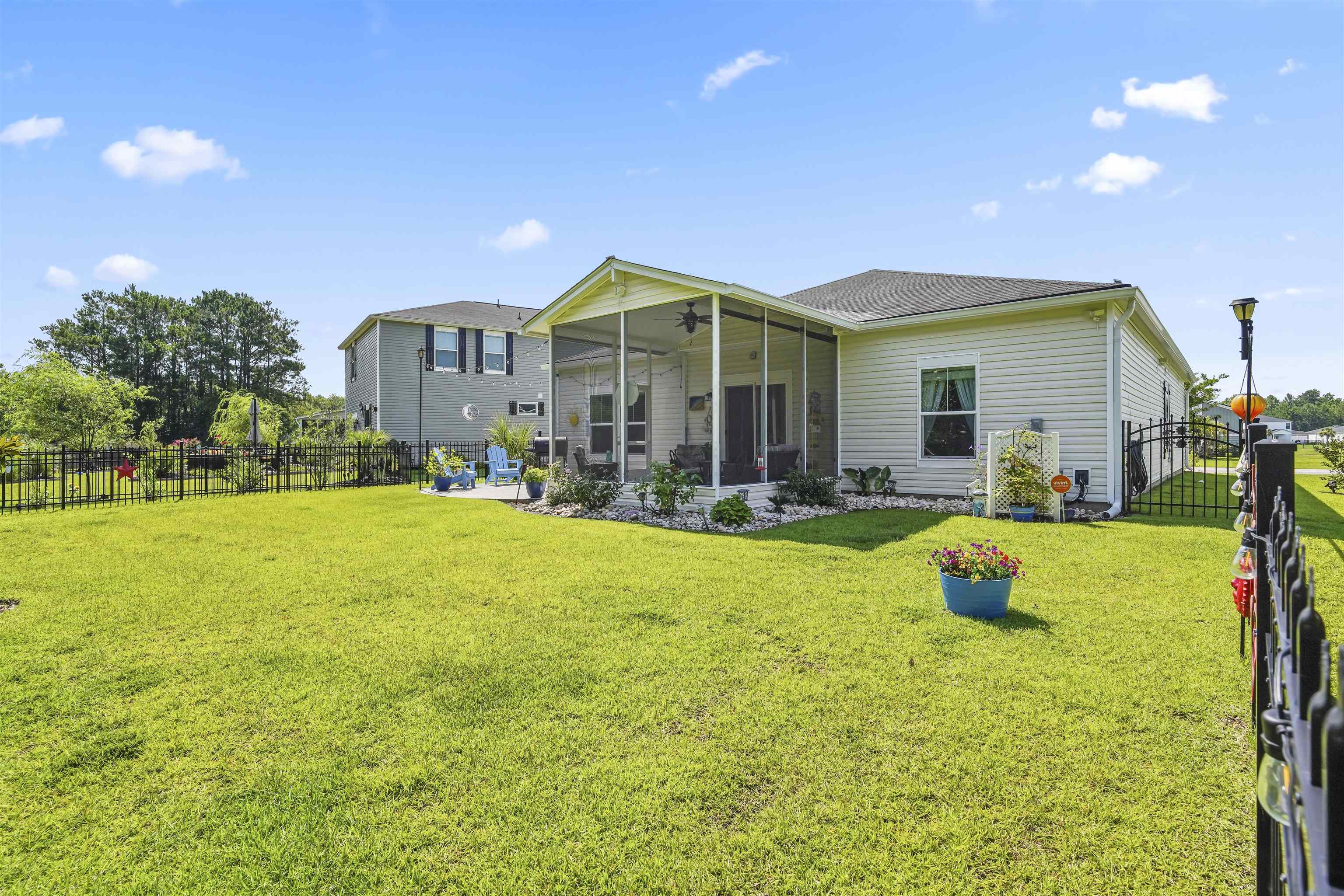 169 Cypress Tree Loop Property Photo 32
