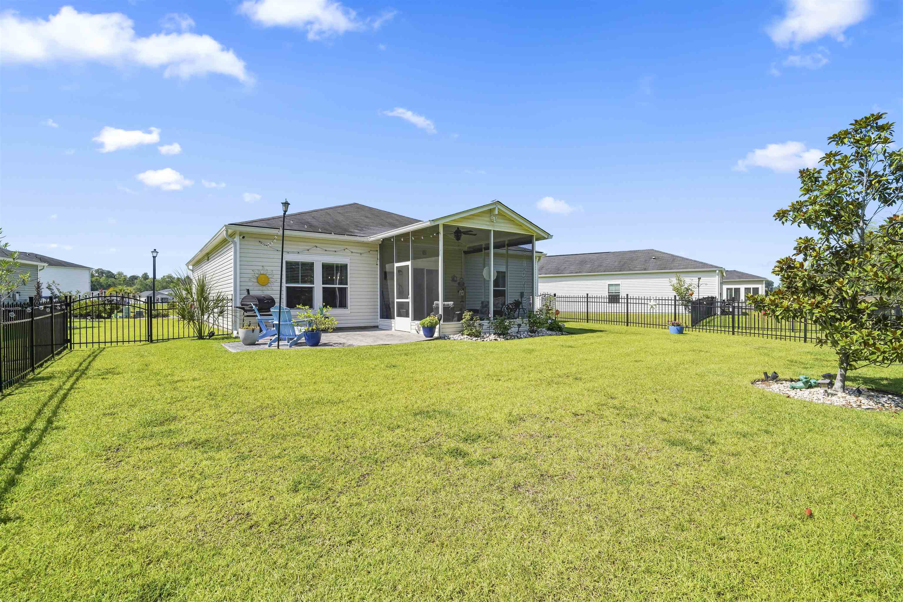 169 Cypress Tree Loop Property Photo 33