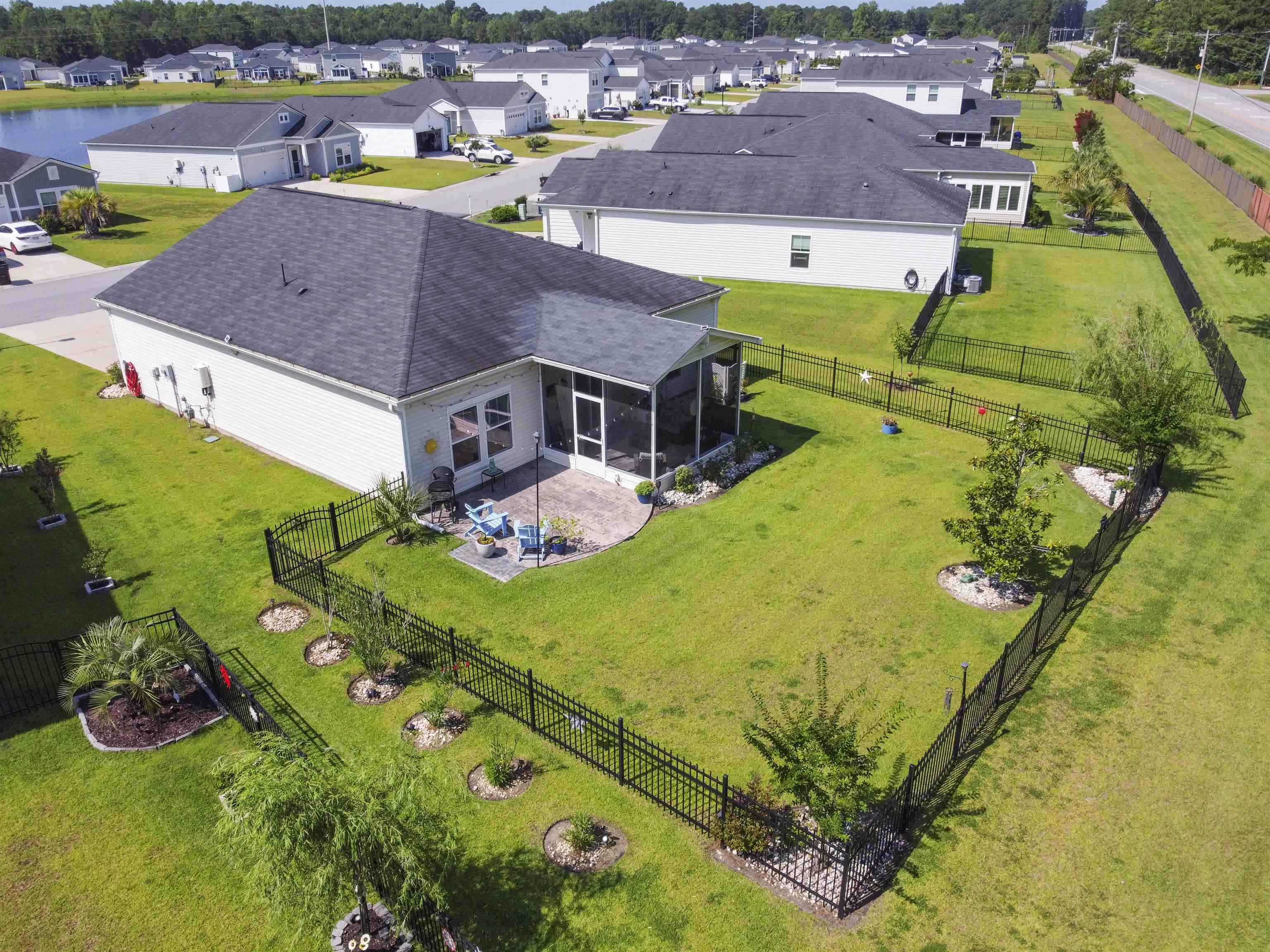 169 Cypress Tree Loop Property Photo 34
