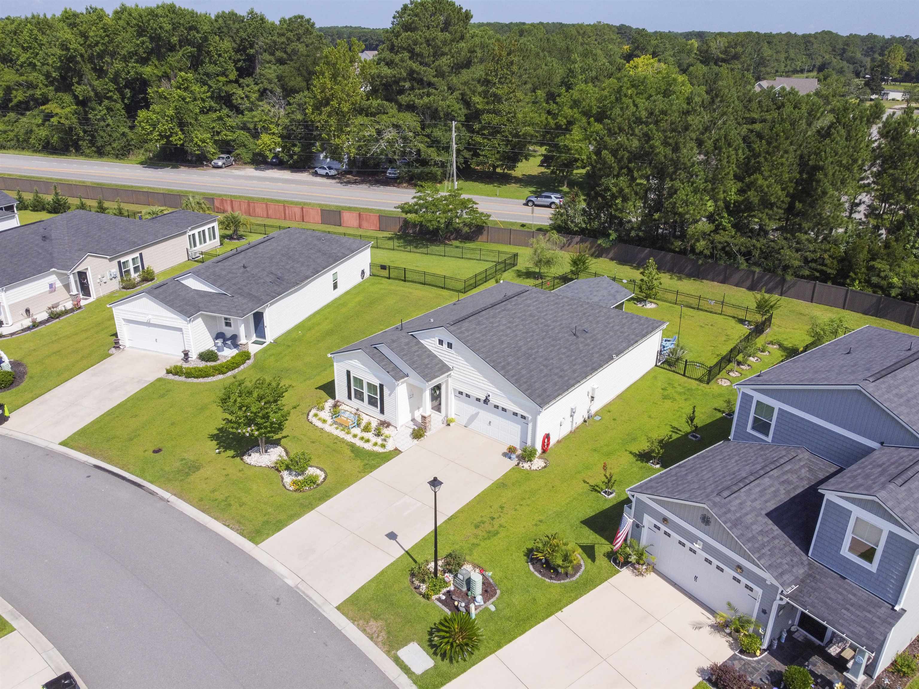 169 Cypress Tree Loop Property Photo 37