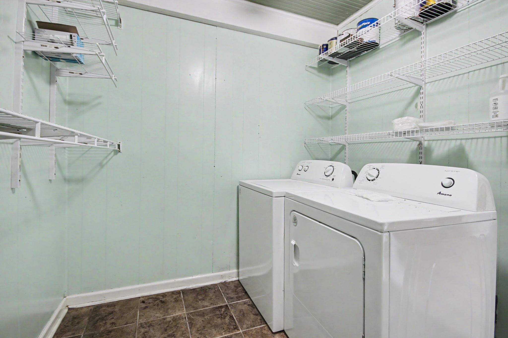 321 Park St. Property Photo 8