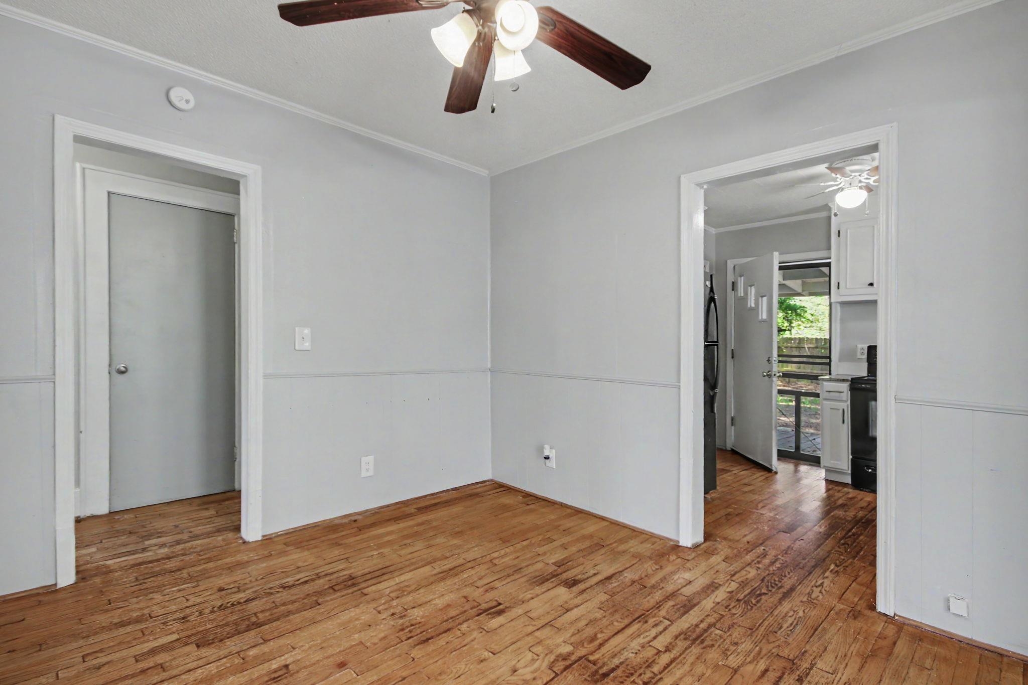 321 Park St. Property Photo 9