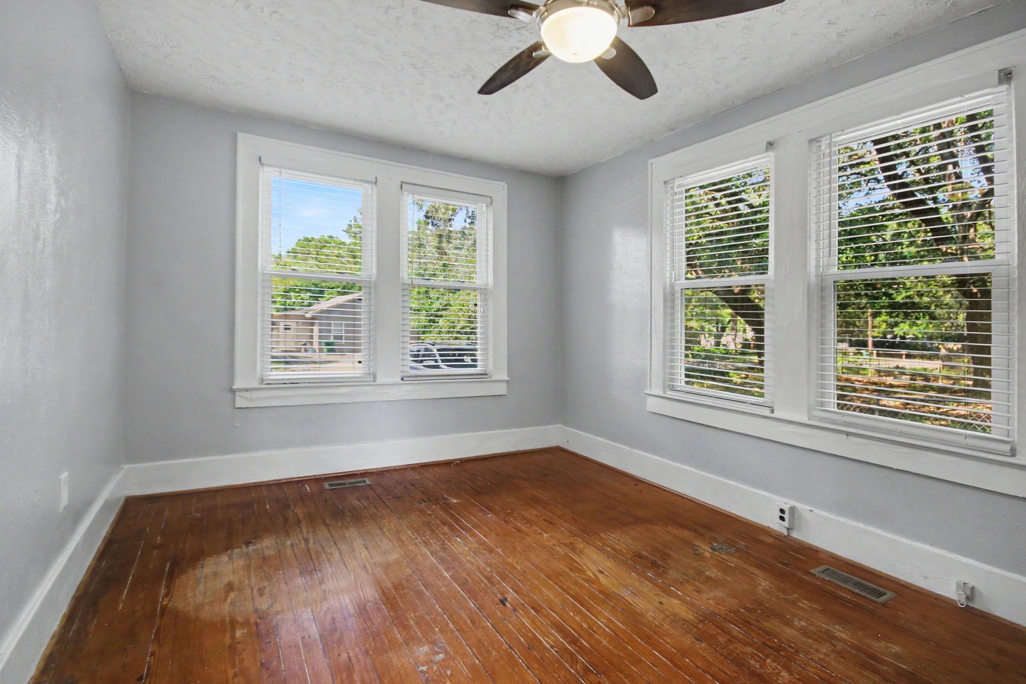 321 Park St. Property Photo 15