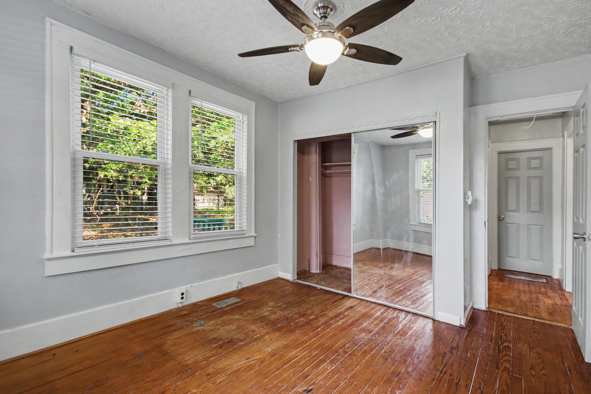 321 Park St. Property Photo 16