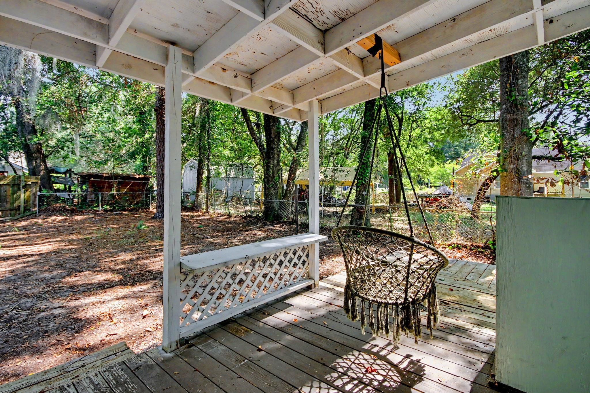321 Park St. Property Photo 21