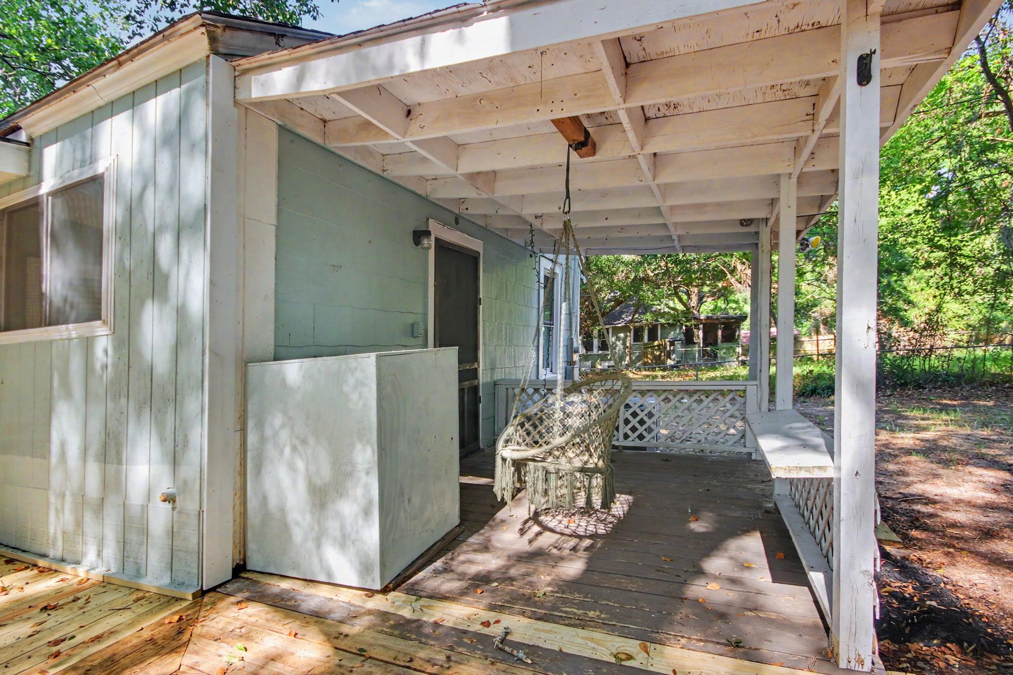 321 Park St. Property Photo 22