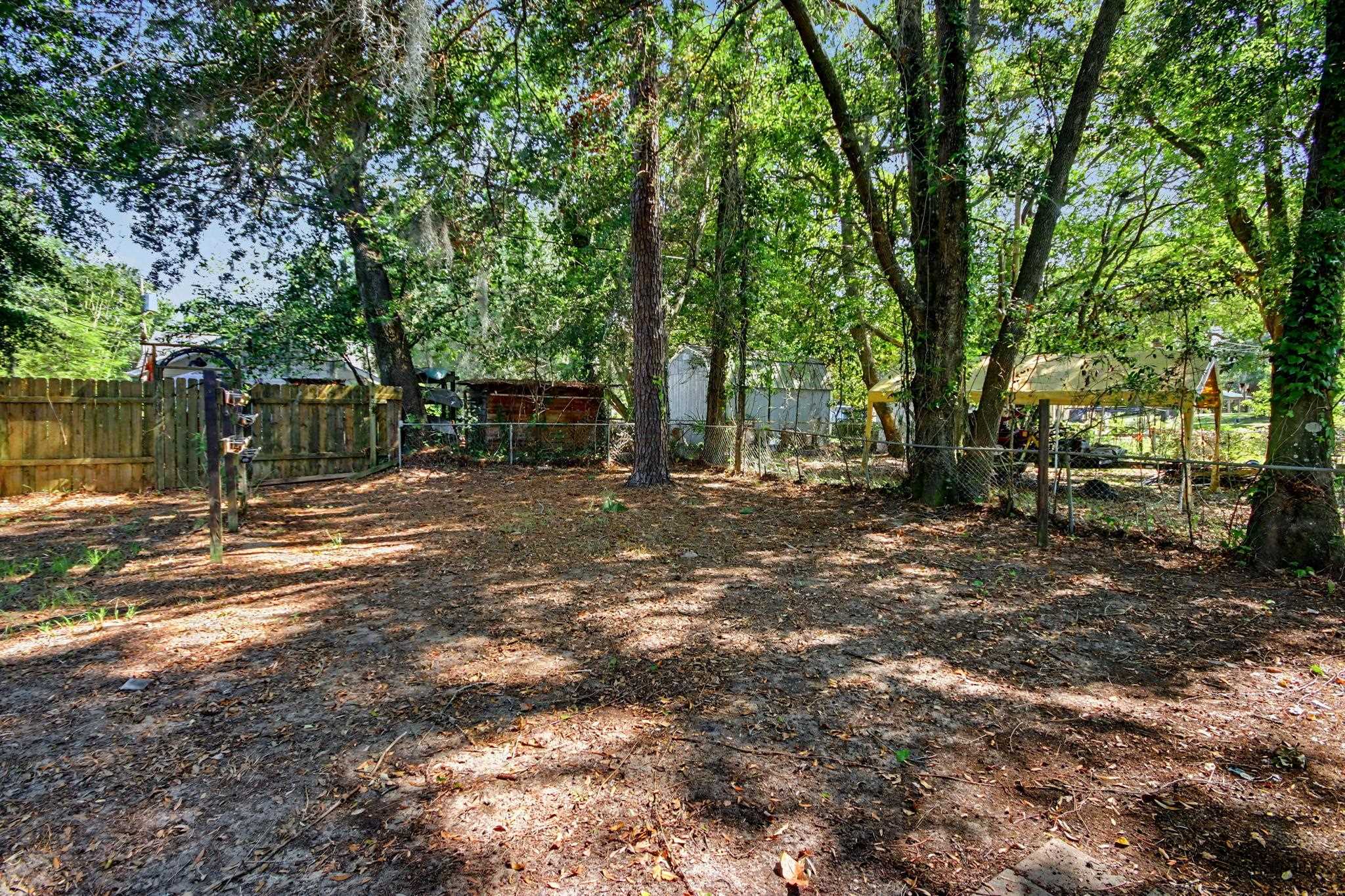 321 Park St. Property Photo 25