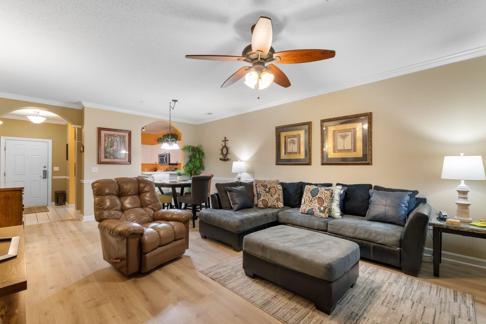 5825 Catalina Dr. Property Photo 12
