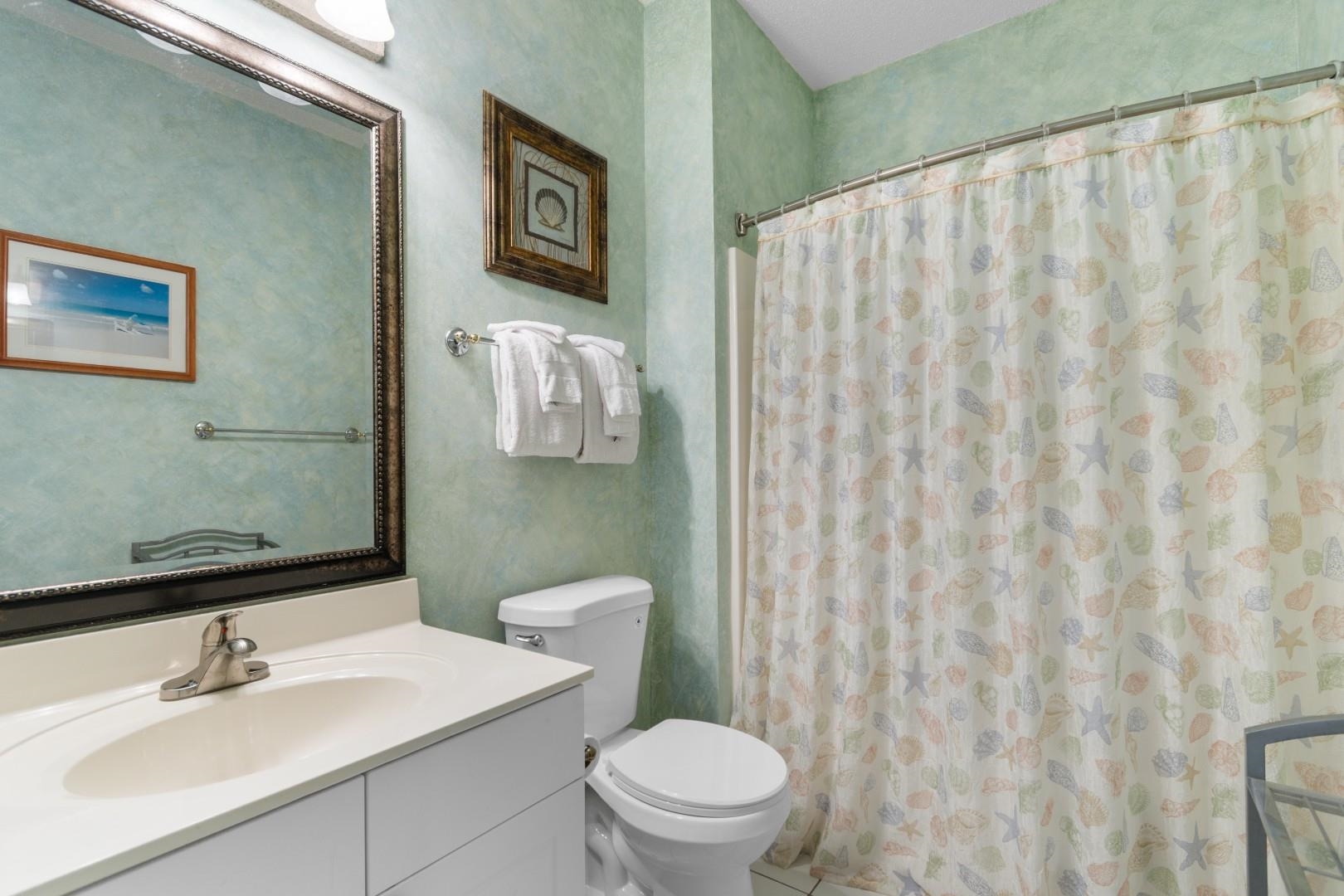 5825 Catalina Dr. Property Photo 16