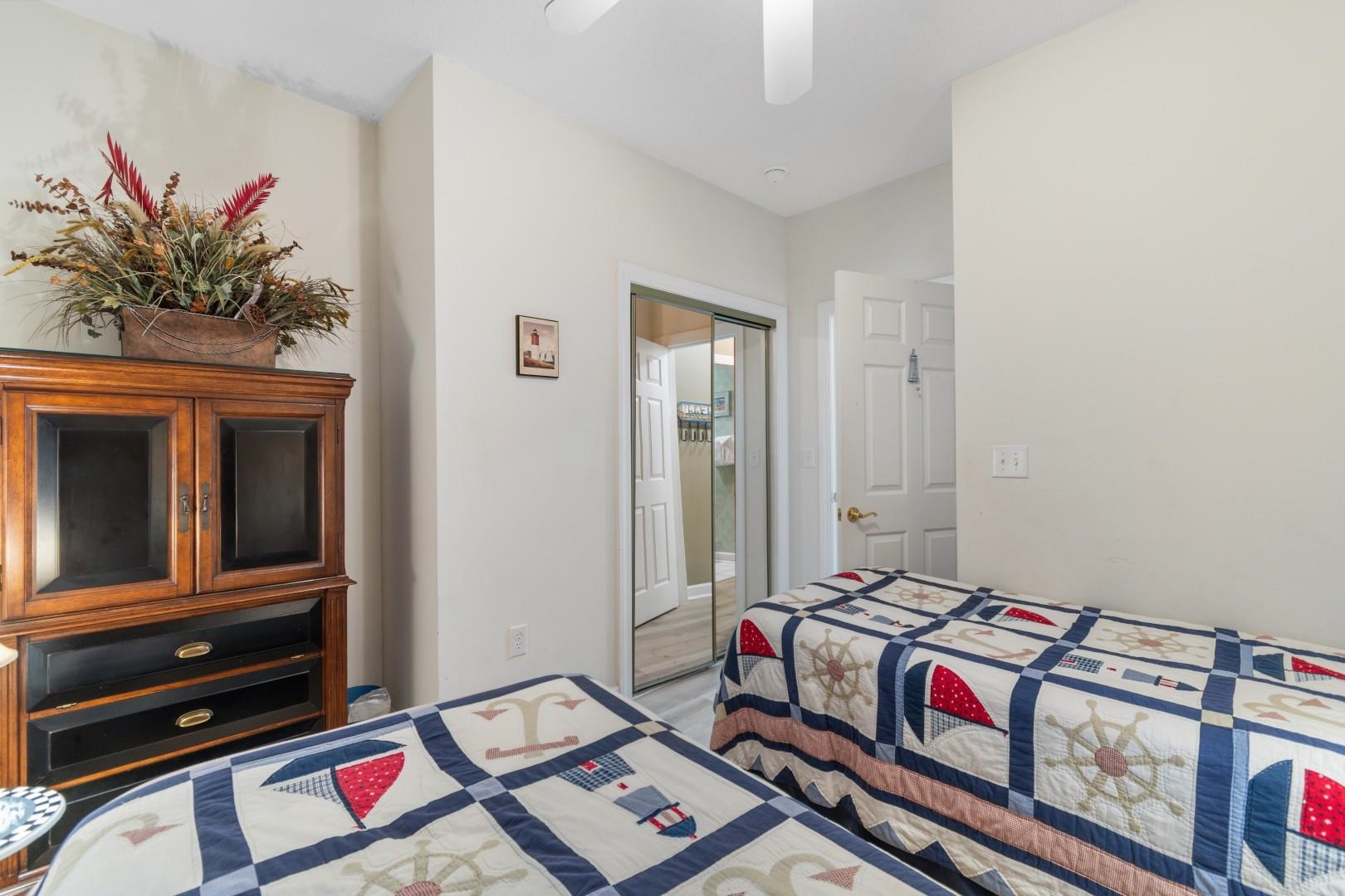 5825 Catalina Dr. Property Photo 18