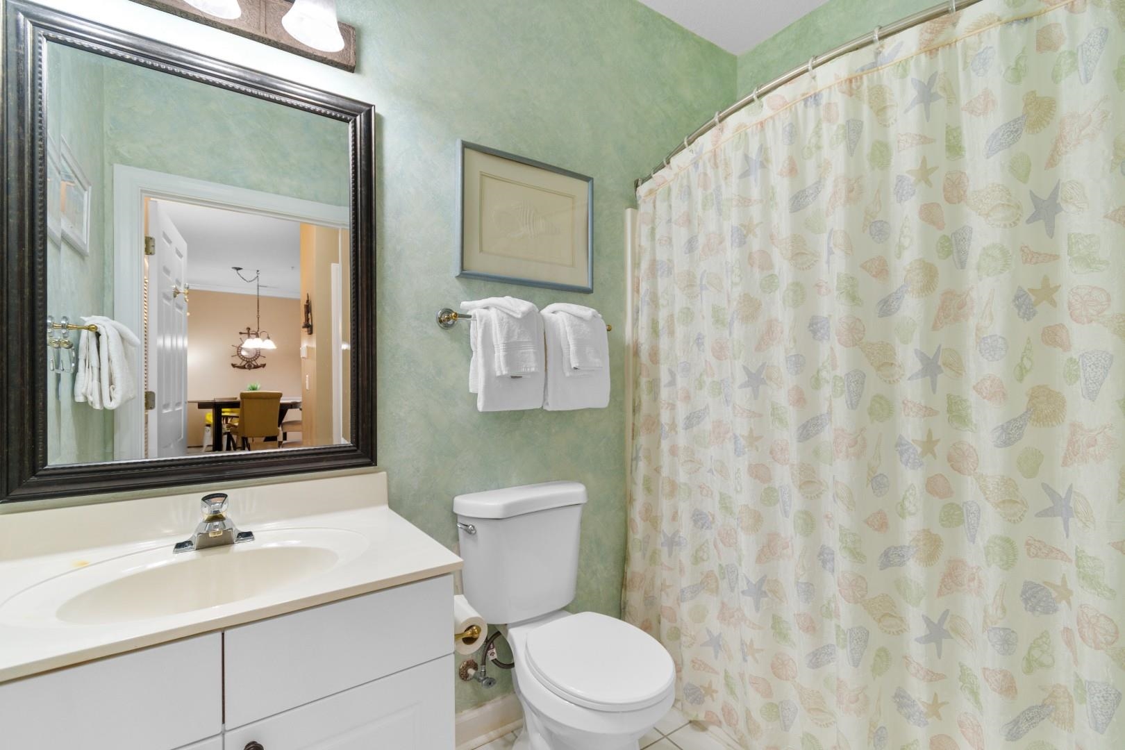 5825 Catalina Dr. Property Photo 20