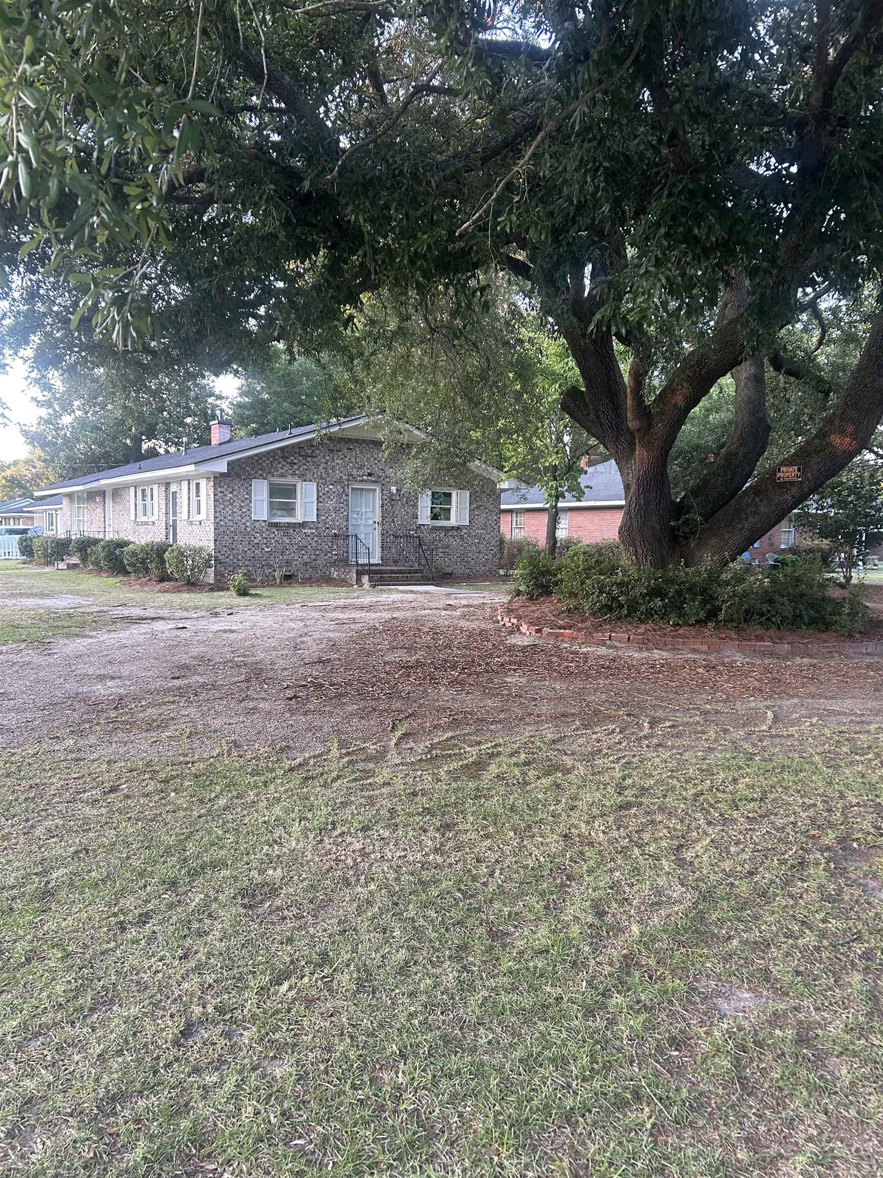802 Esther St. Property Photo 3