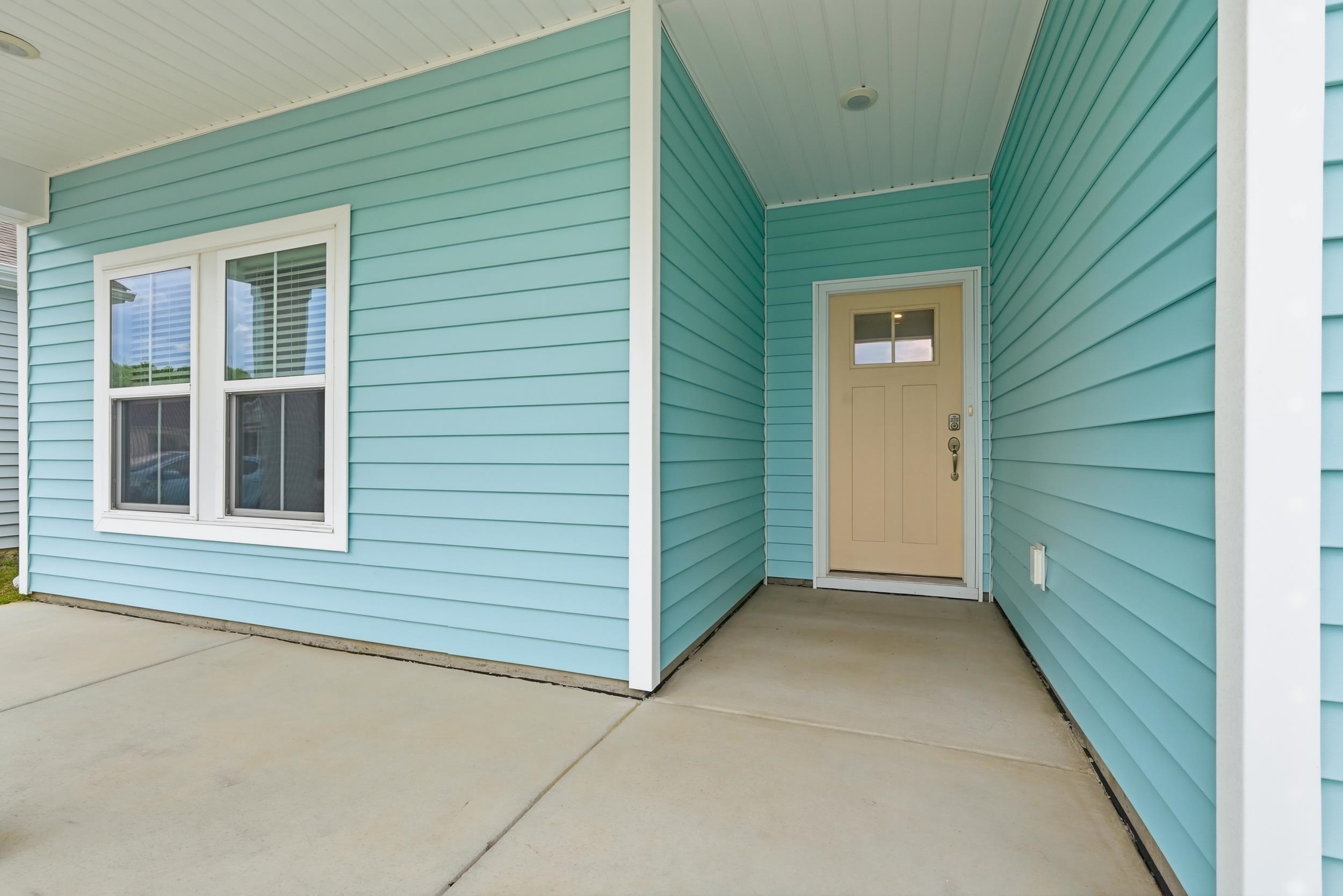 210 Autumn Olive Place Property Photo 3