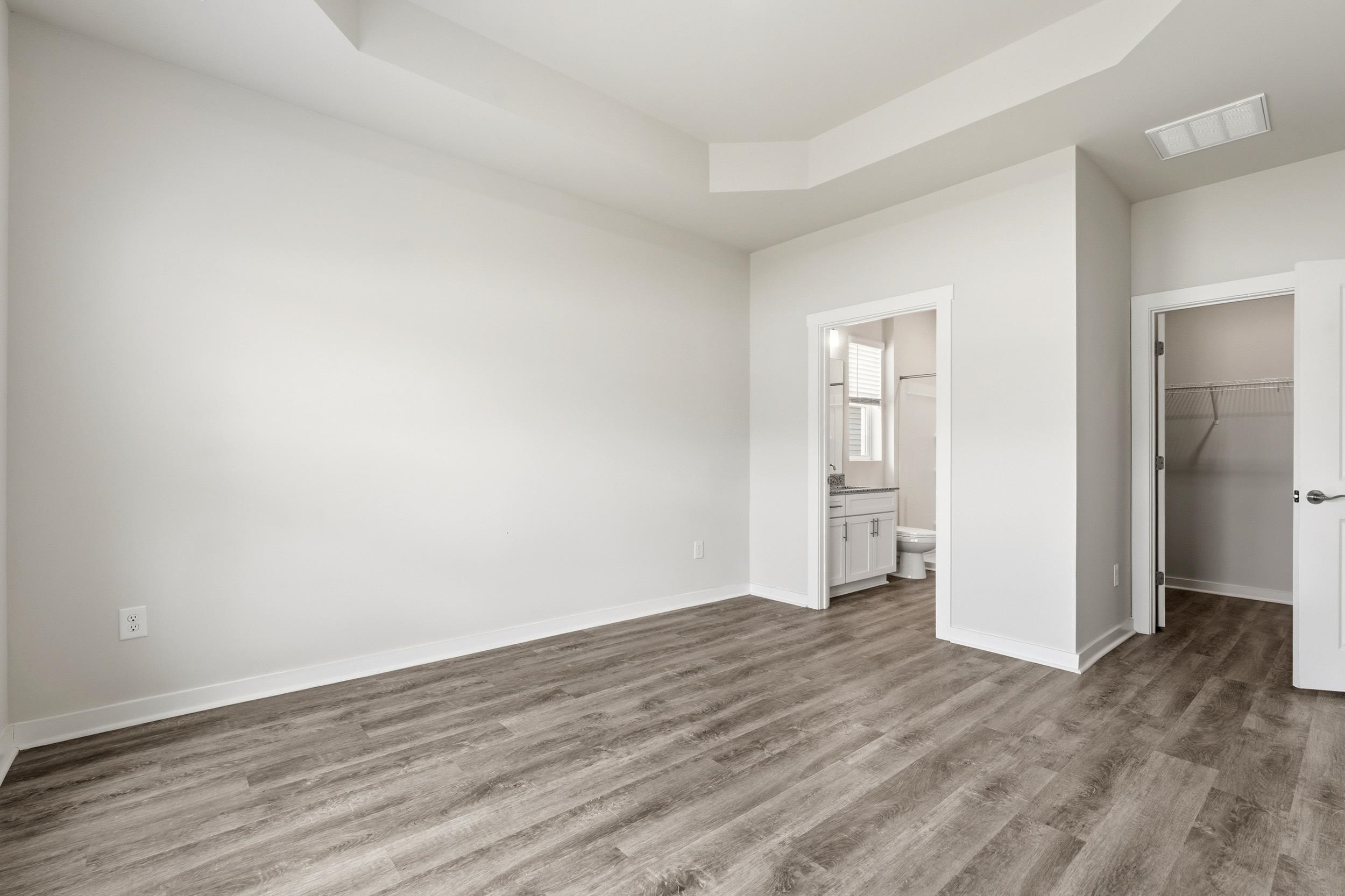 210 Autumn Olive Place Property Photo 12