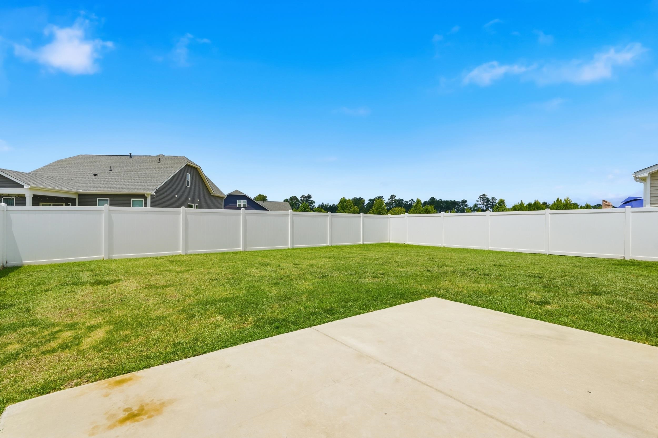 210 Autumn Olive Place Property Photo 23