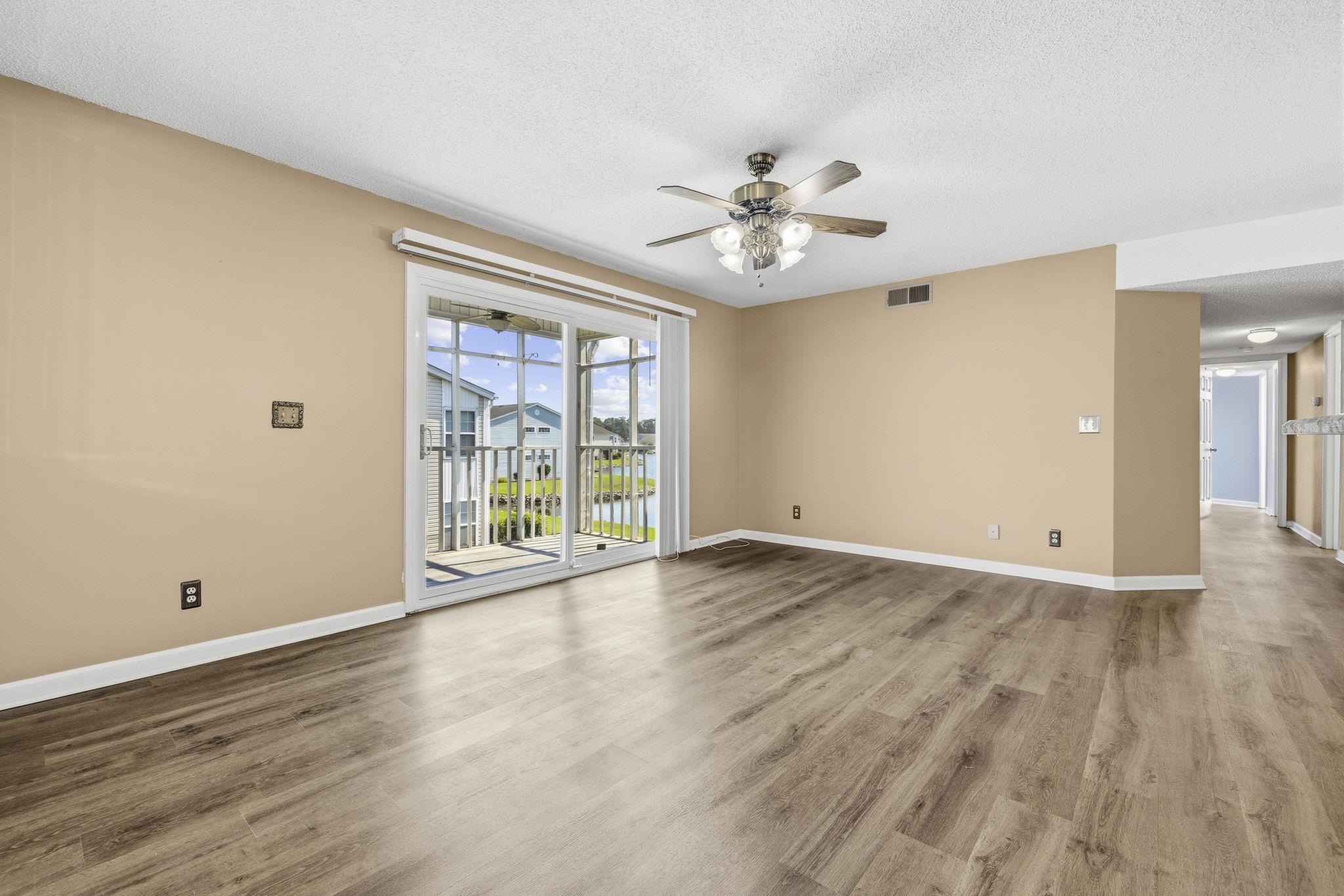 2181 Clearwater Dr. Property Photo 5