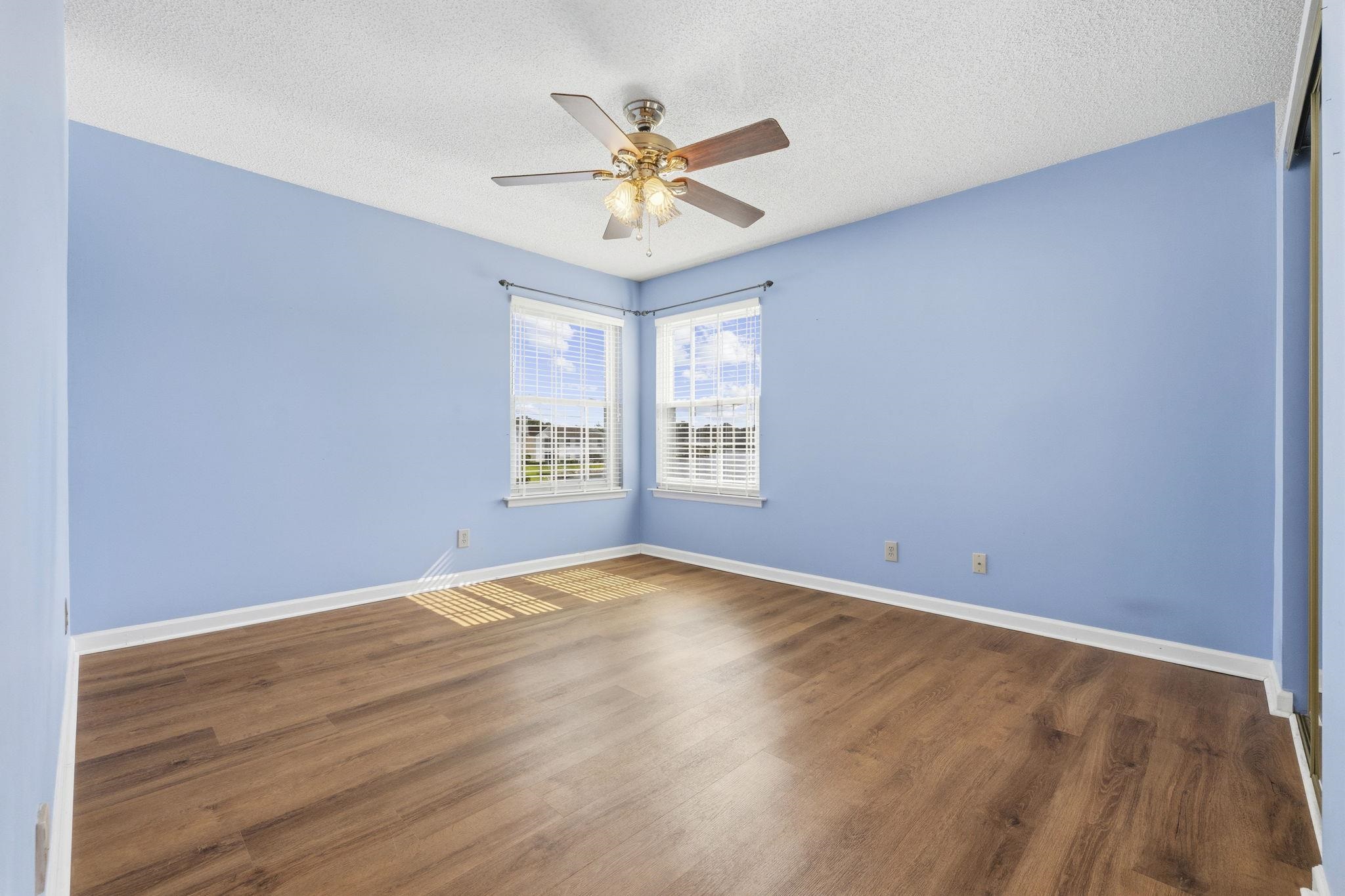 2181 Clearwater Dr. Property Photo 15
