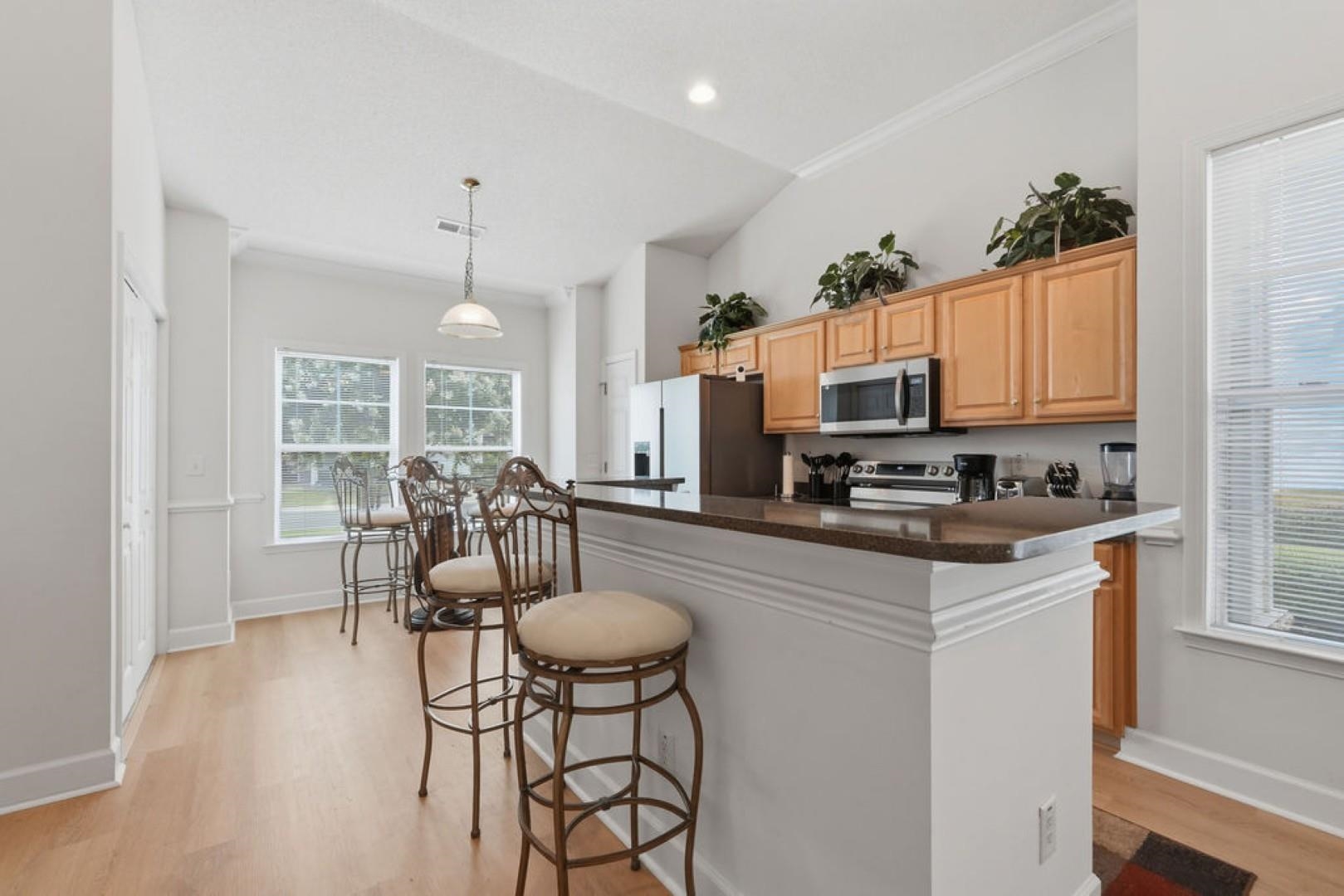 6095 Catalina Dr. Property Photo 10
