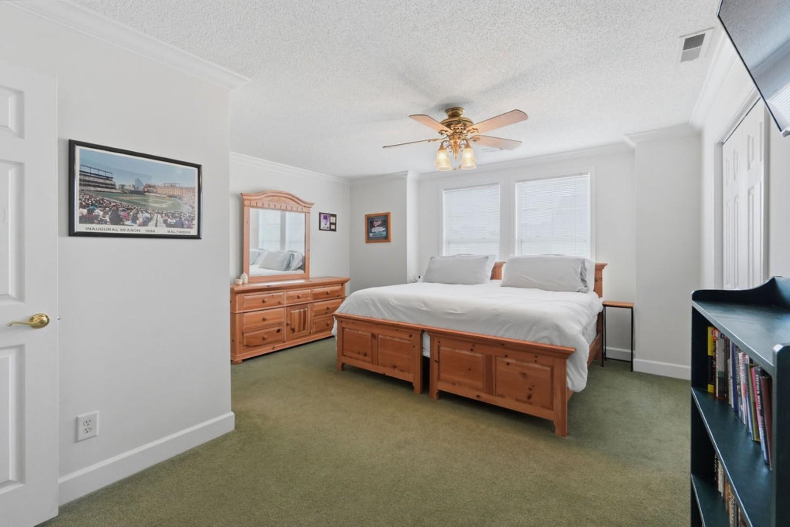 6095 Catalina Dr. Property Photo 25