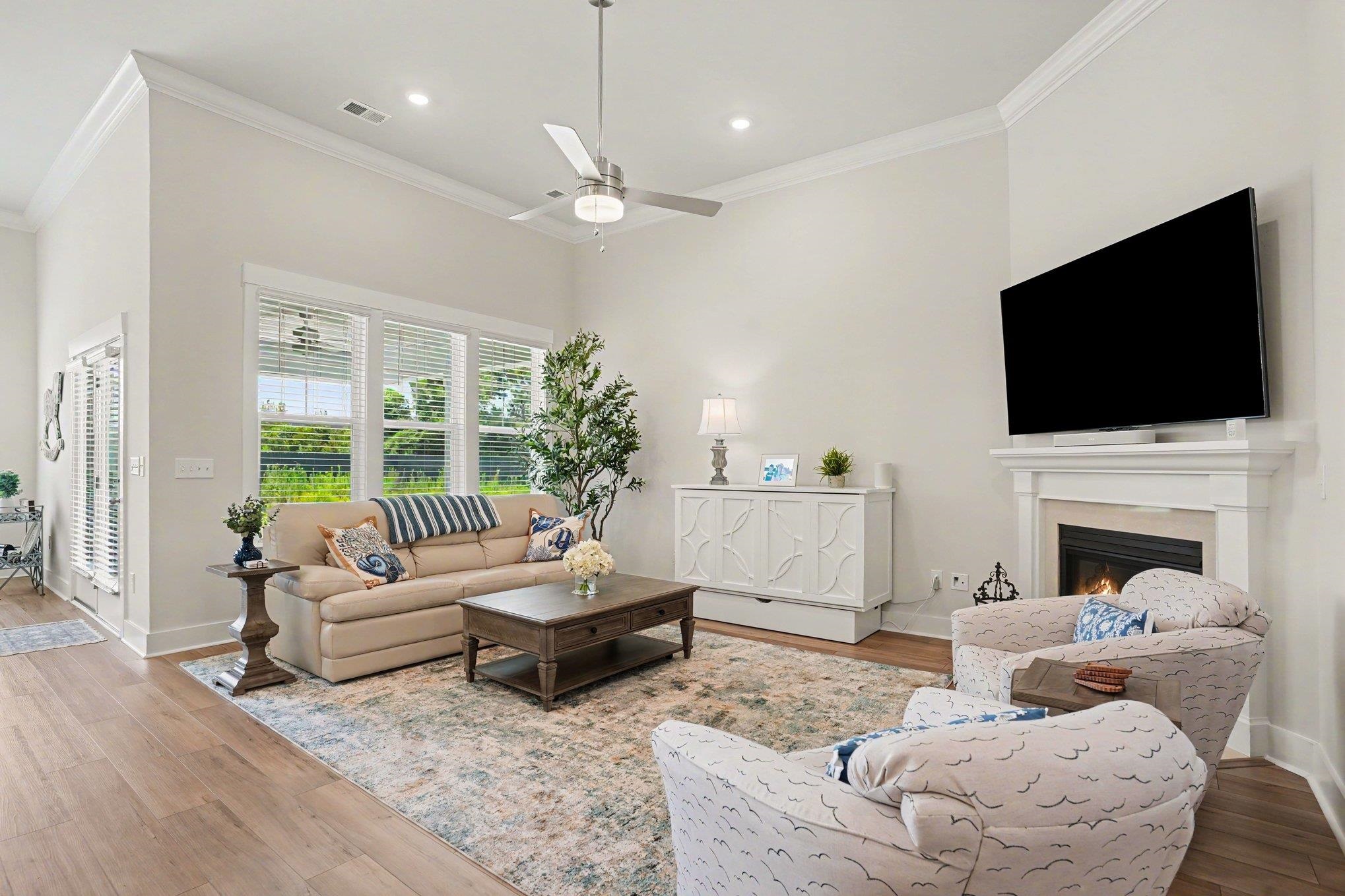 1087 Laconic Dr. Property Photo 7