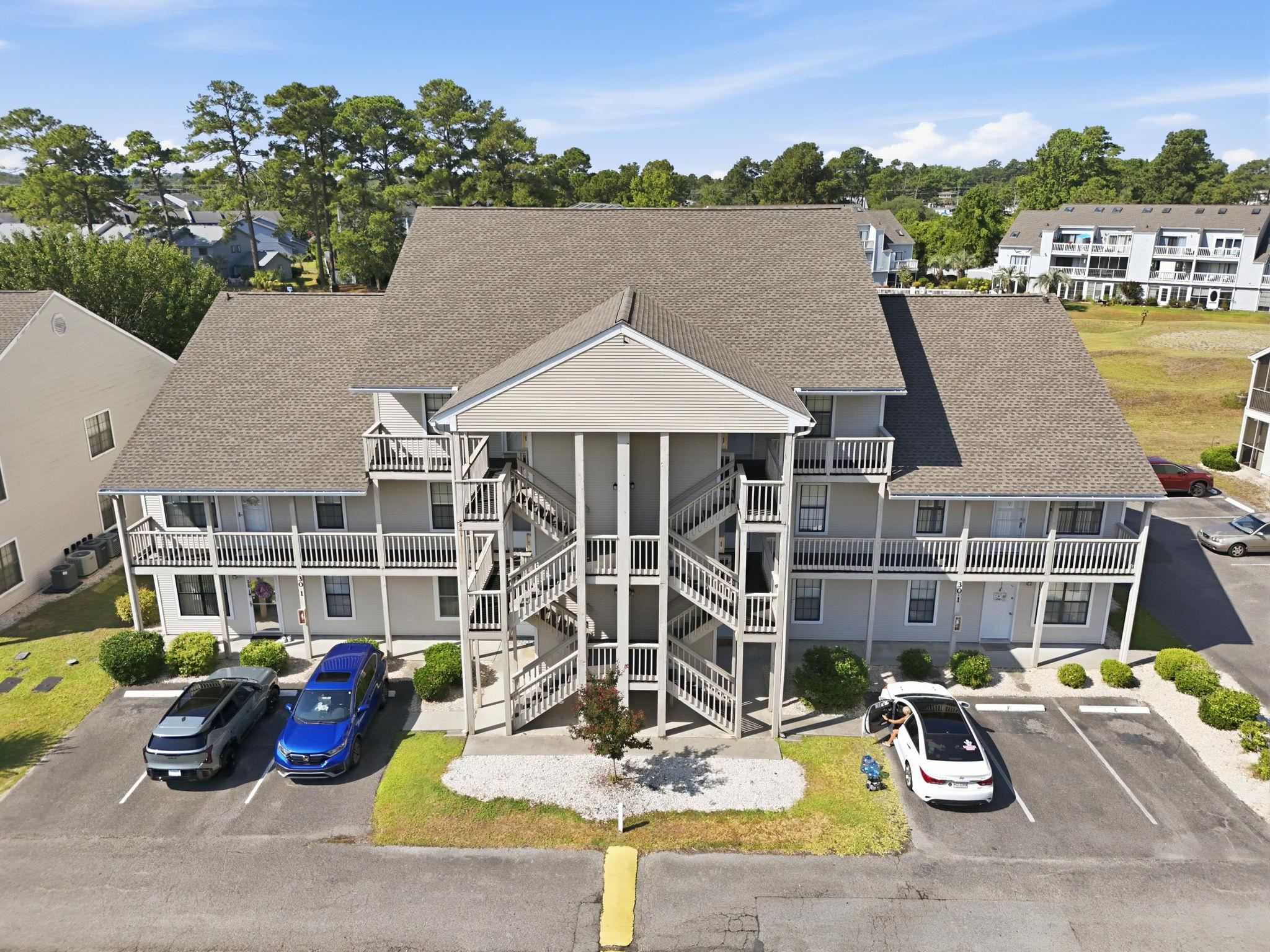 1095 W Plantation Dr.