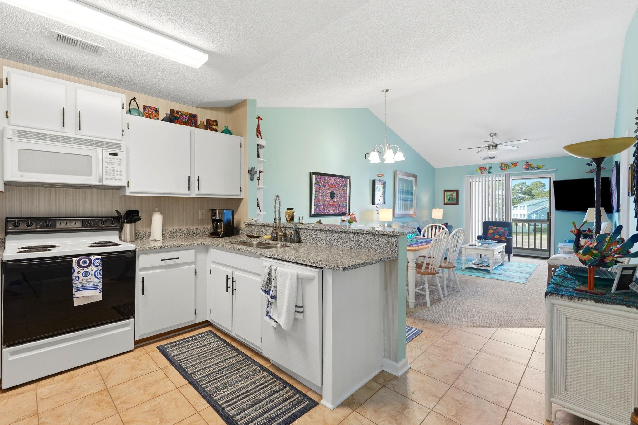 1095 W Plantation Dr. Property Photo 3