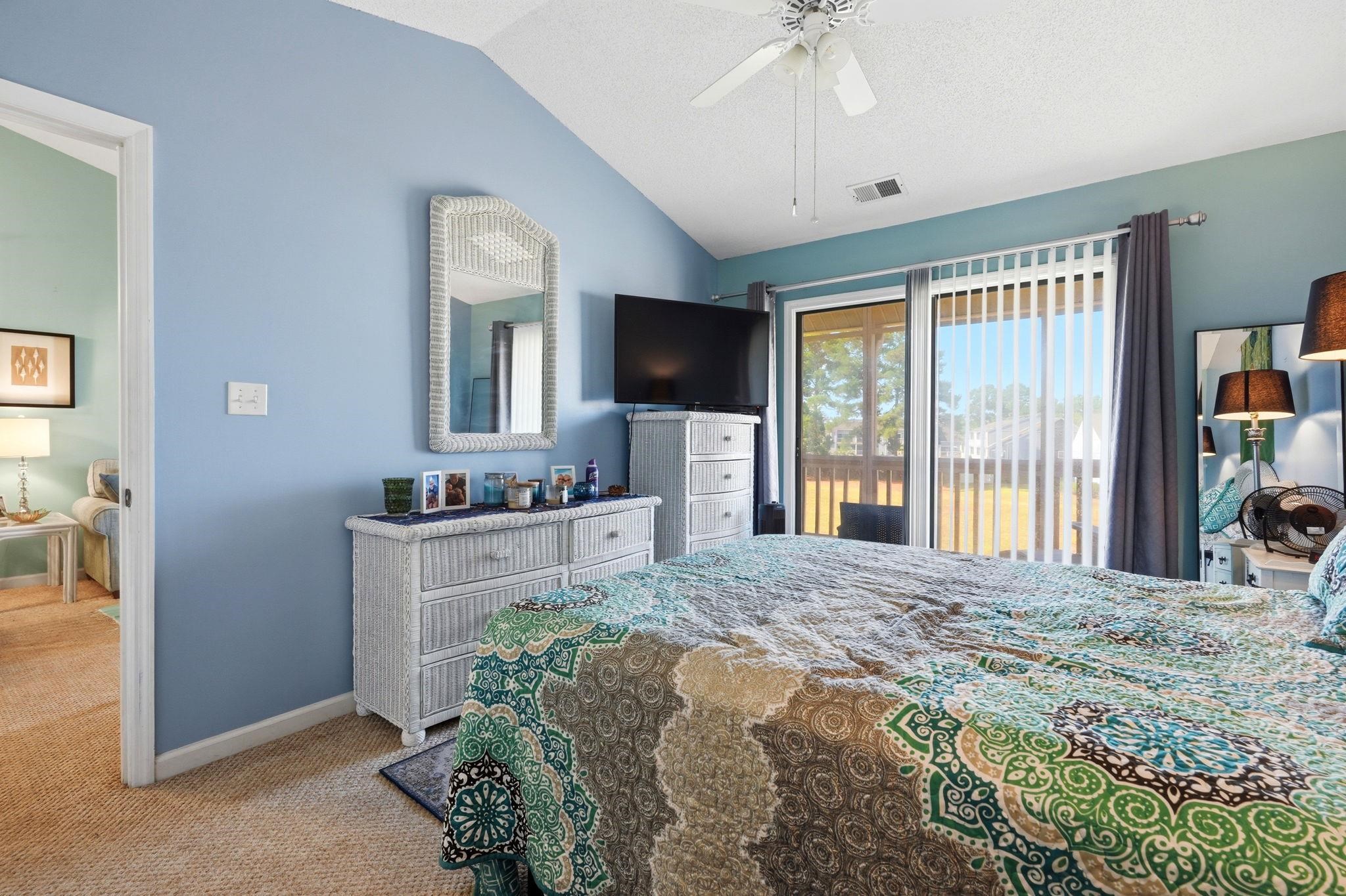 1095 W Plantation Dr. Property Photo 19