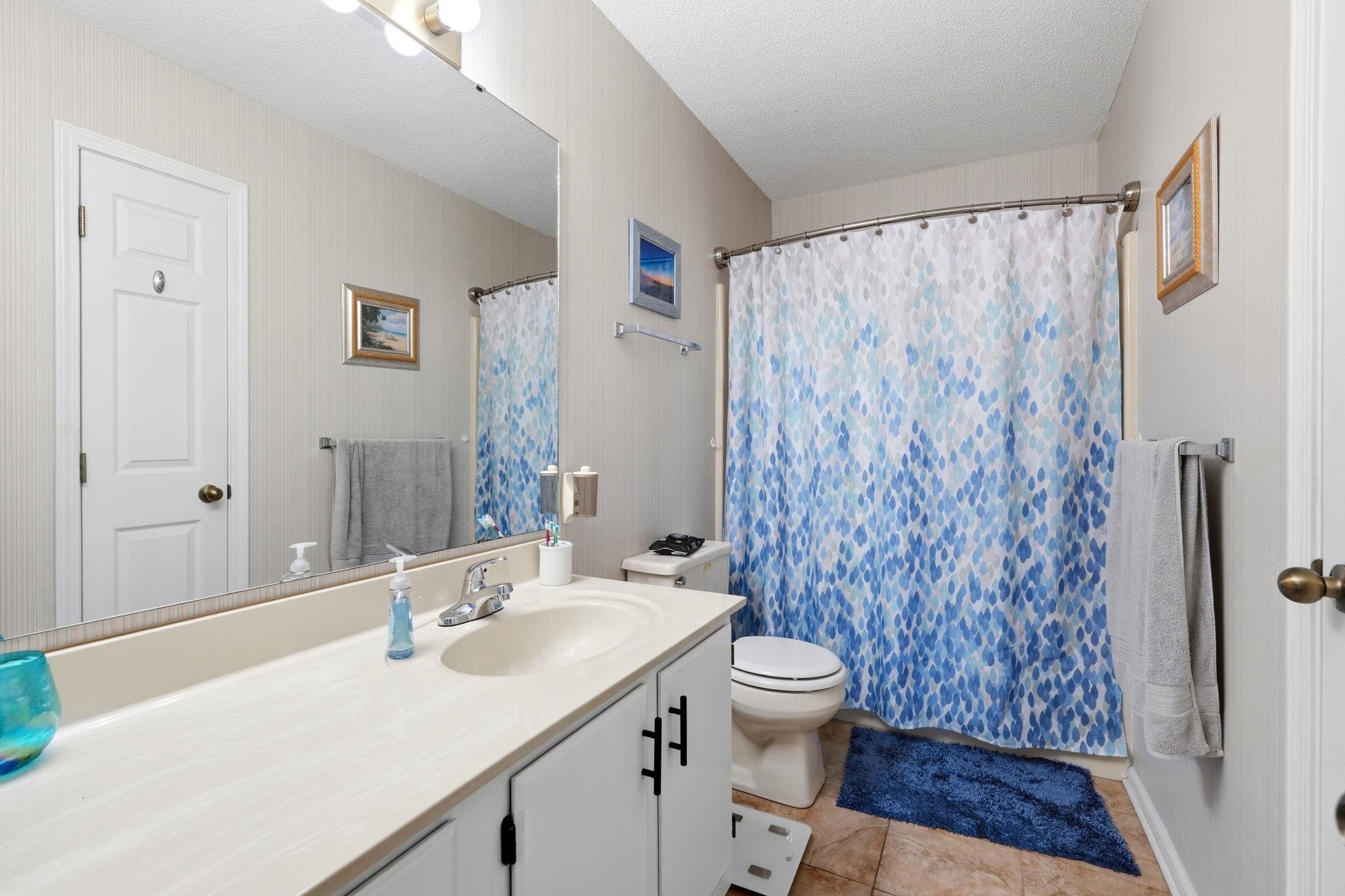 1095 W Plantation Dr. Property Photo 20