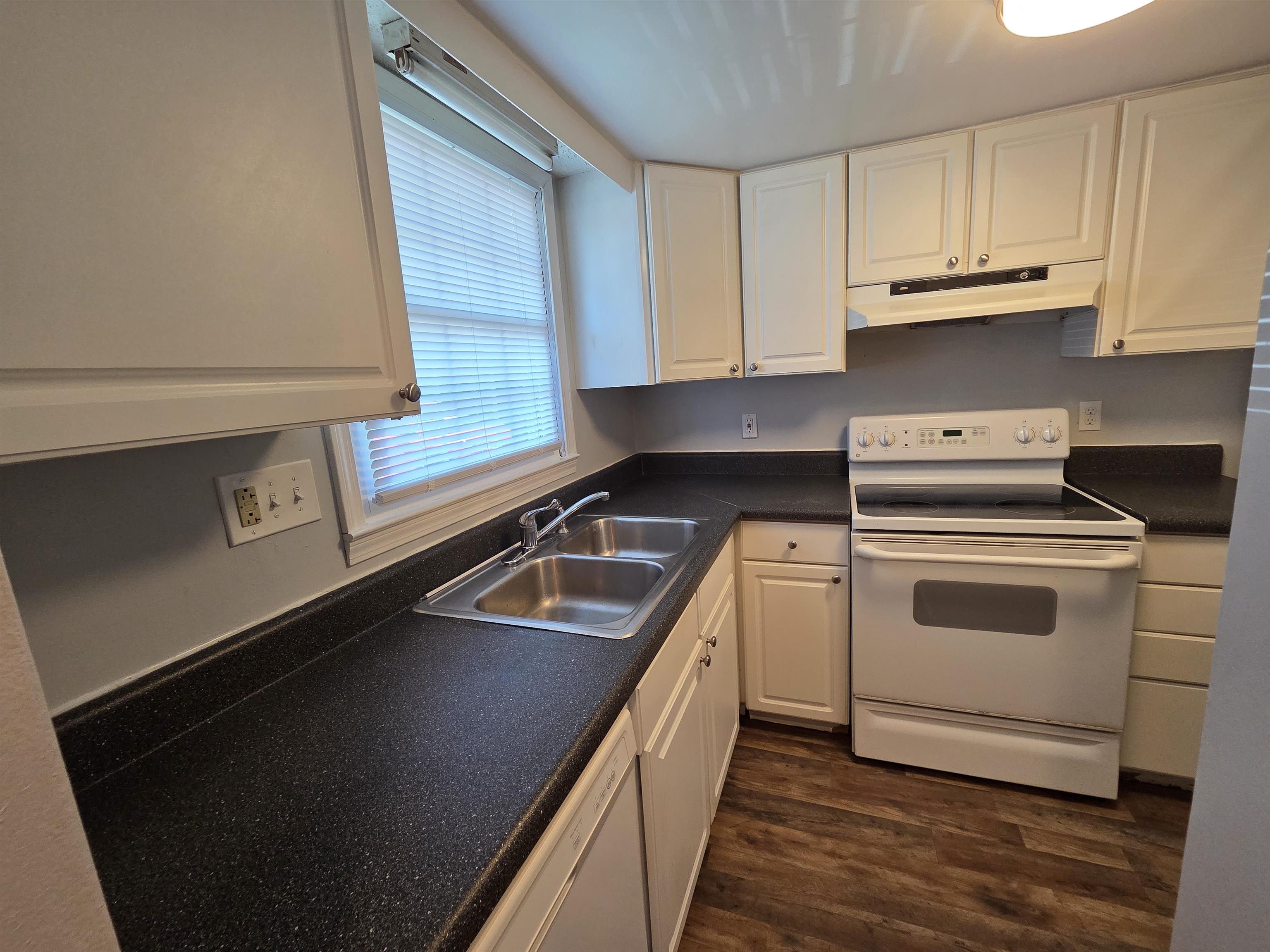 1025 Carolina Rd. Property Photo 5