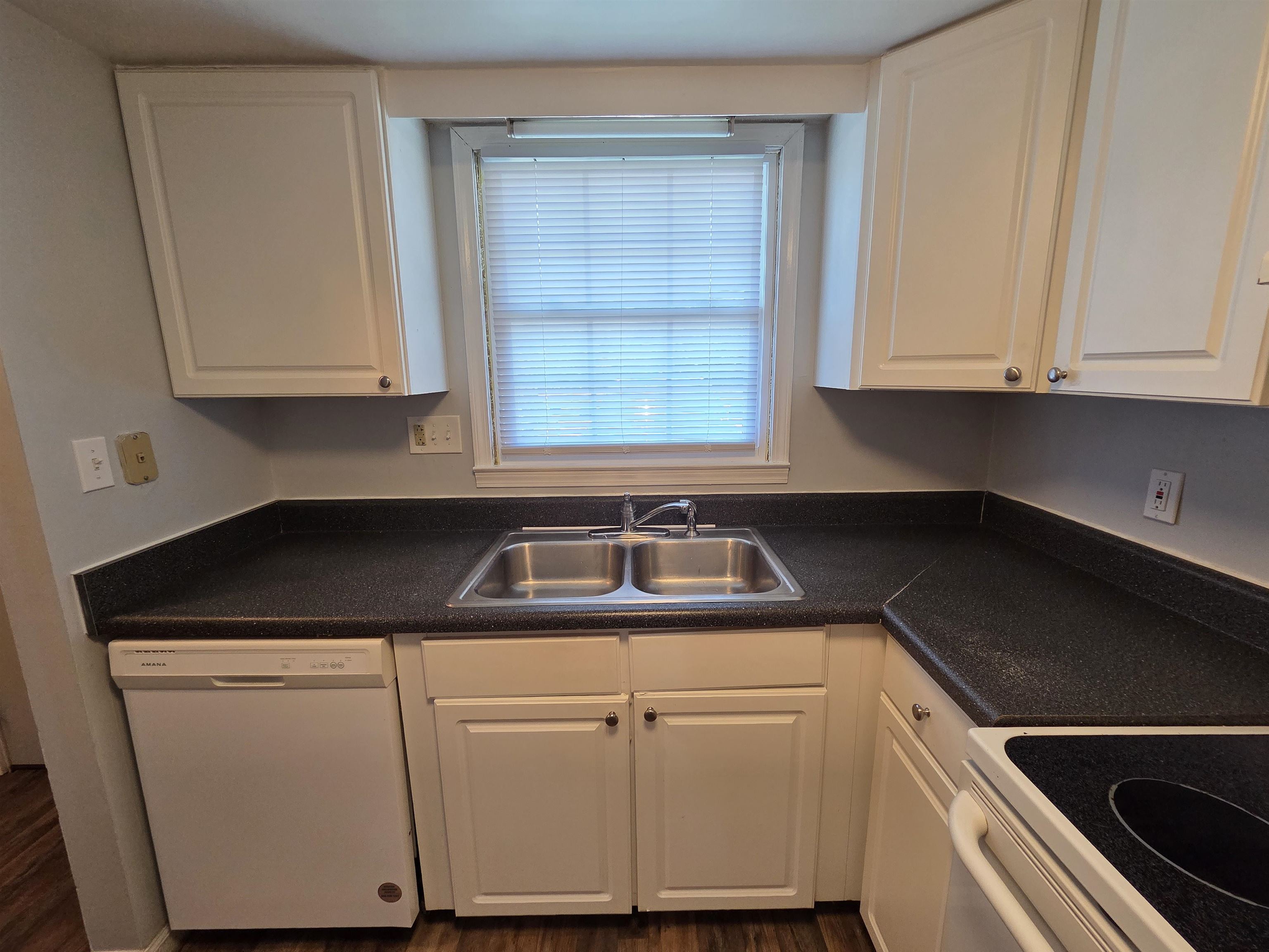 1025 Carolina Rd. Property Photo 6