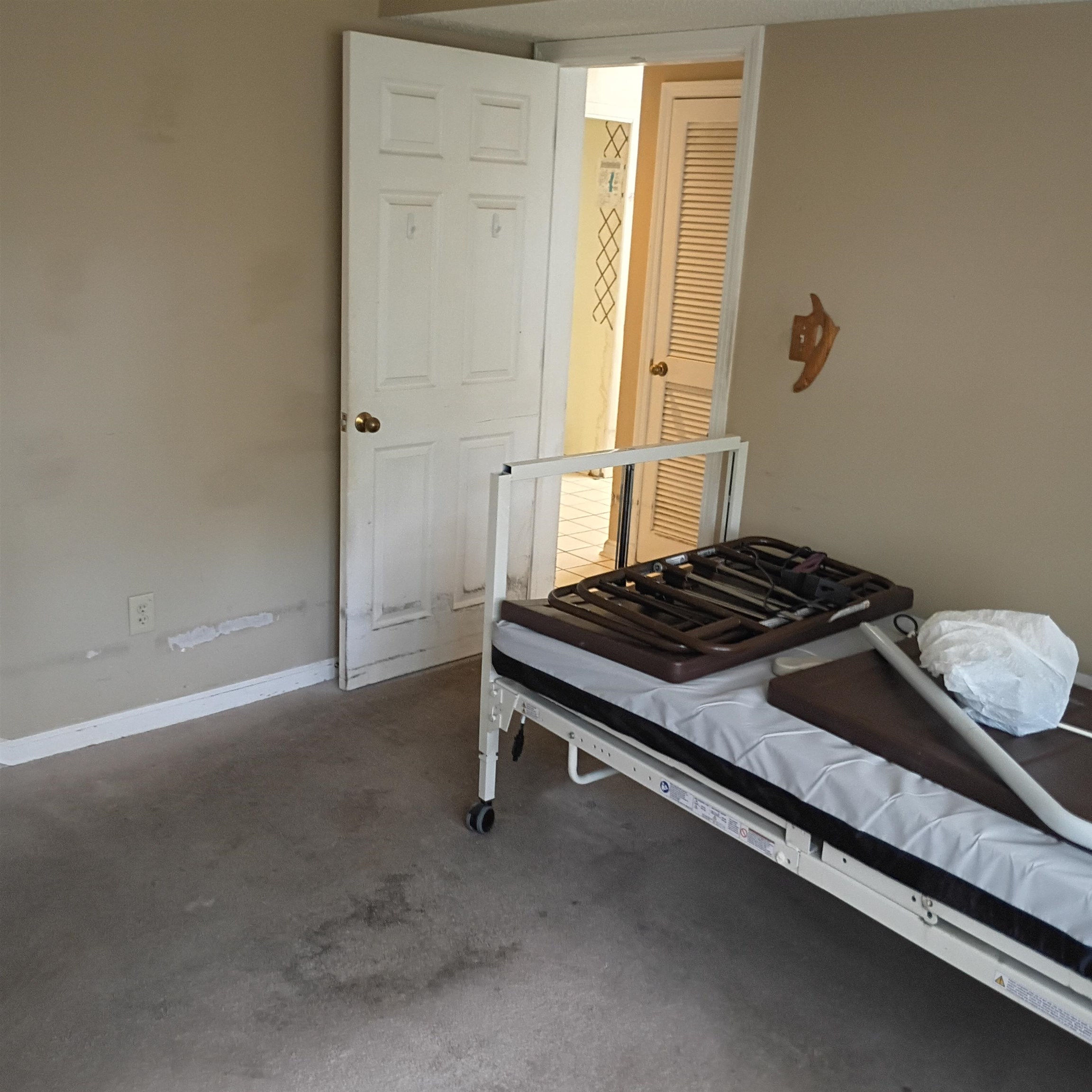 4601 Greenbriar Dr. Property Photo 8