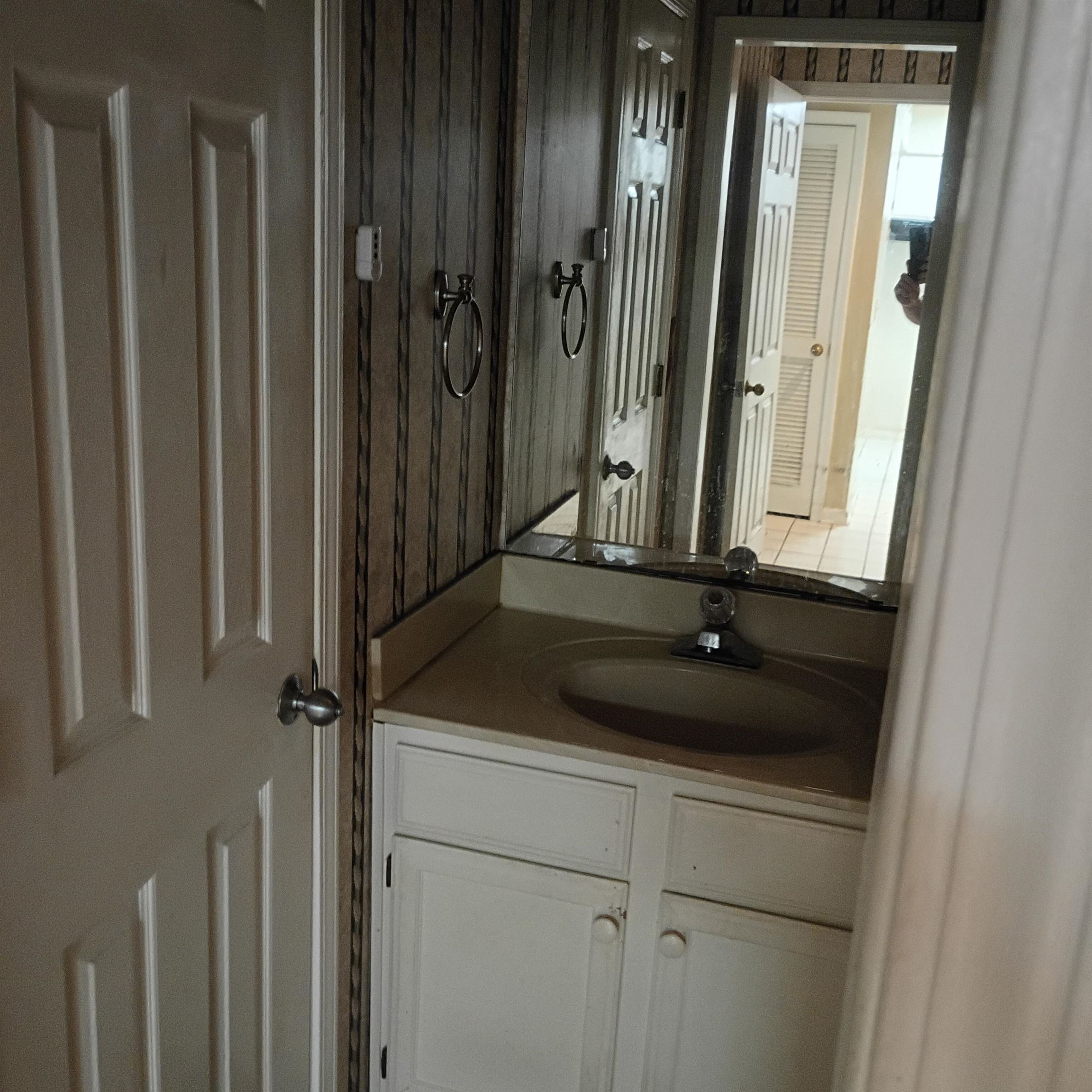 4601 Greenbriar Dr. Property Photo 10